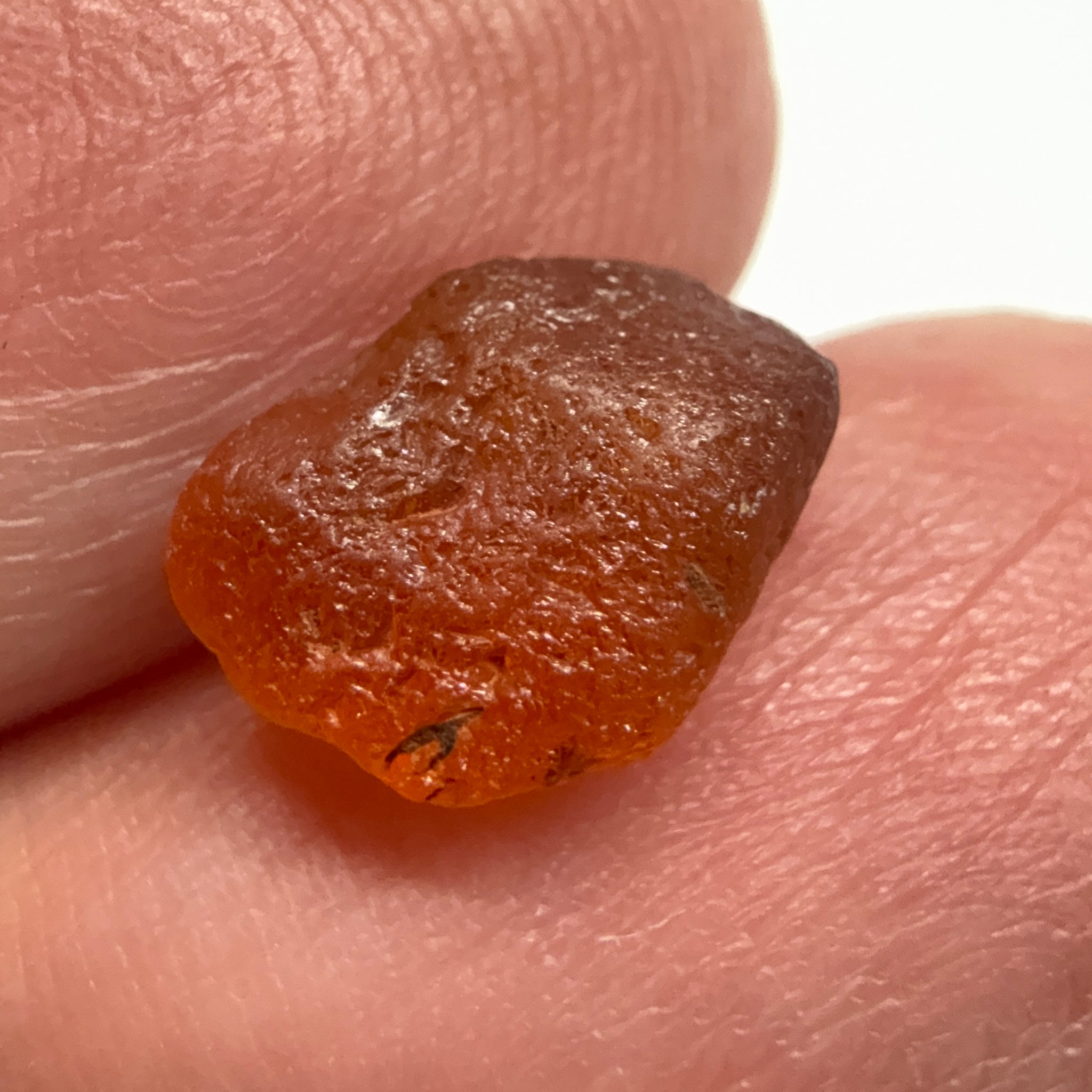 Malaya Garnet, 3.16ct, Tanzania, Untreated Unheated. VVS, a bit flattish though, see pictures