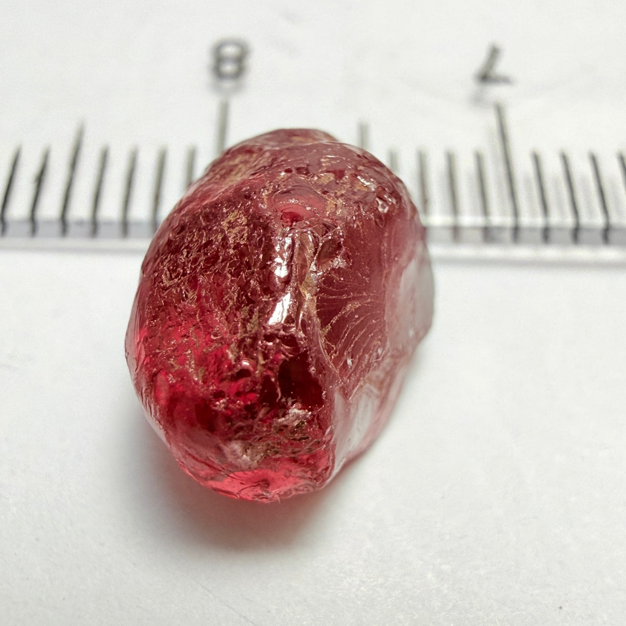 Rhodolite Garnet, 6.23ct, Umba, Tanzania, Untreated Untreated. Slight silky on one side, rest vs-vvs