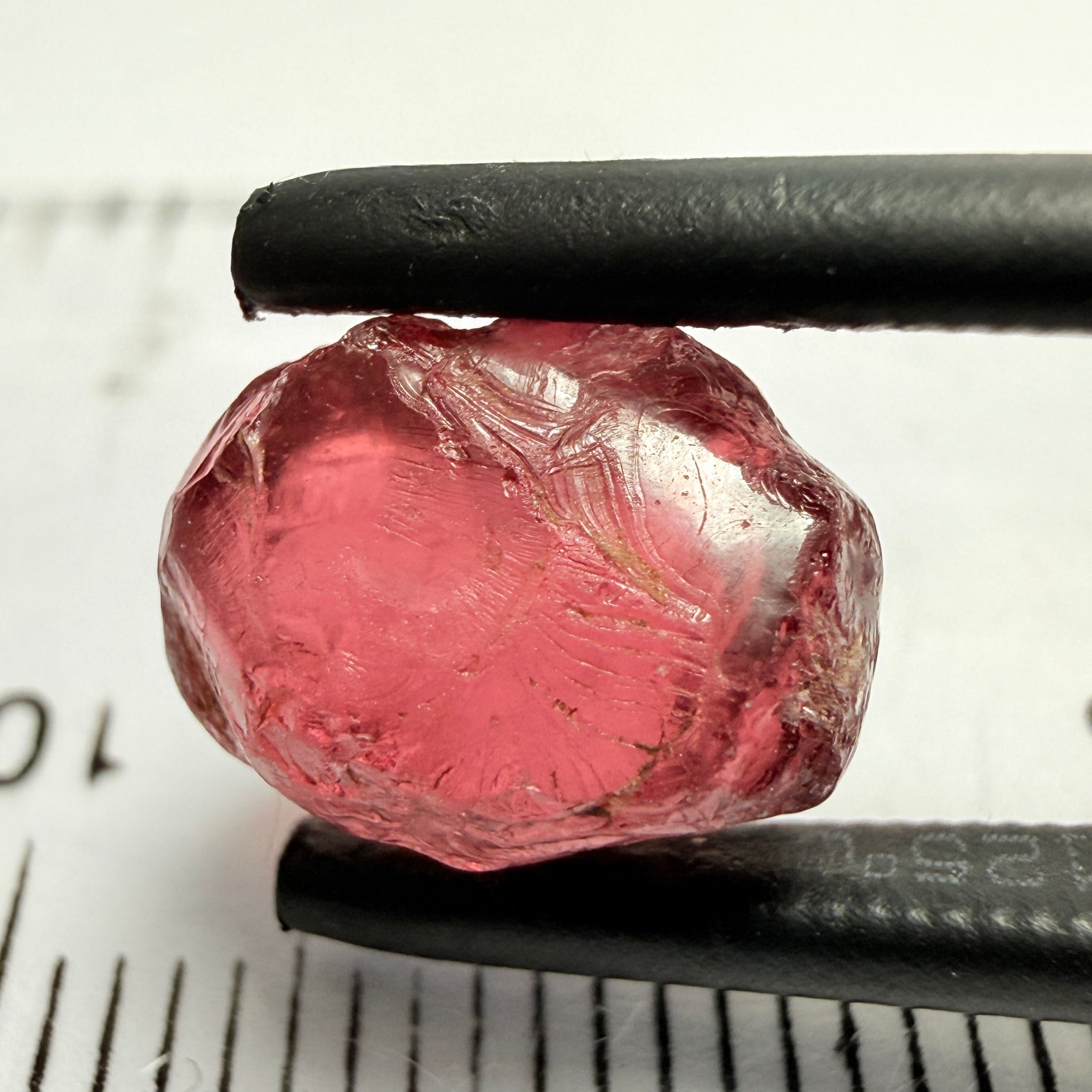 Rhodolite Garnet, 6.23ct, Umba, Tanzania, Untreated Untreated. Slight silky on one side, rest vs-vvs