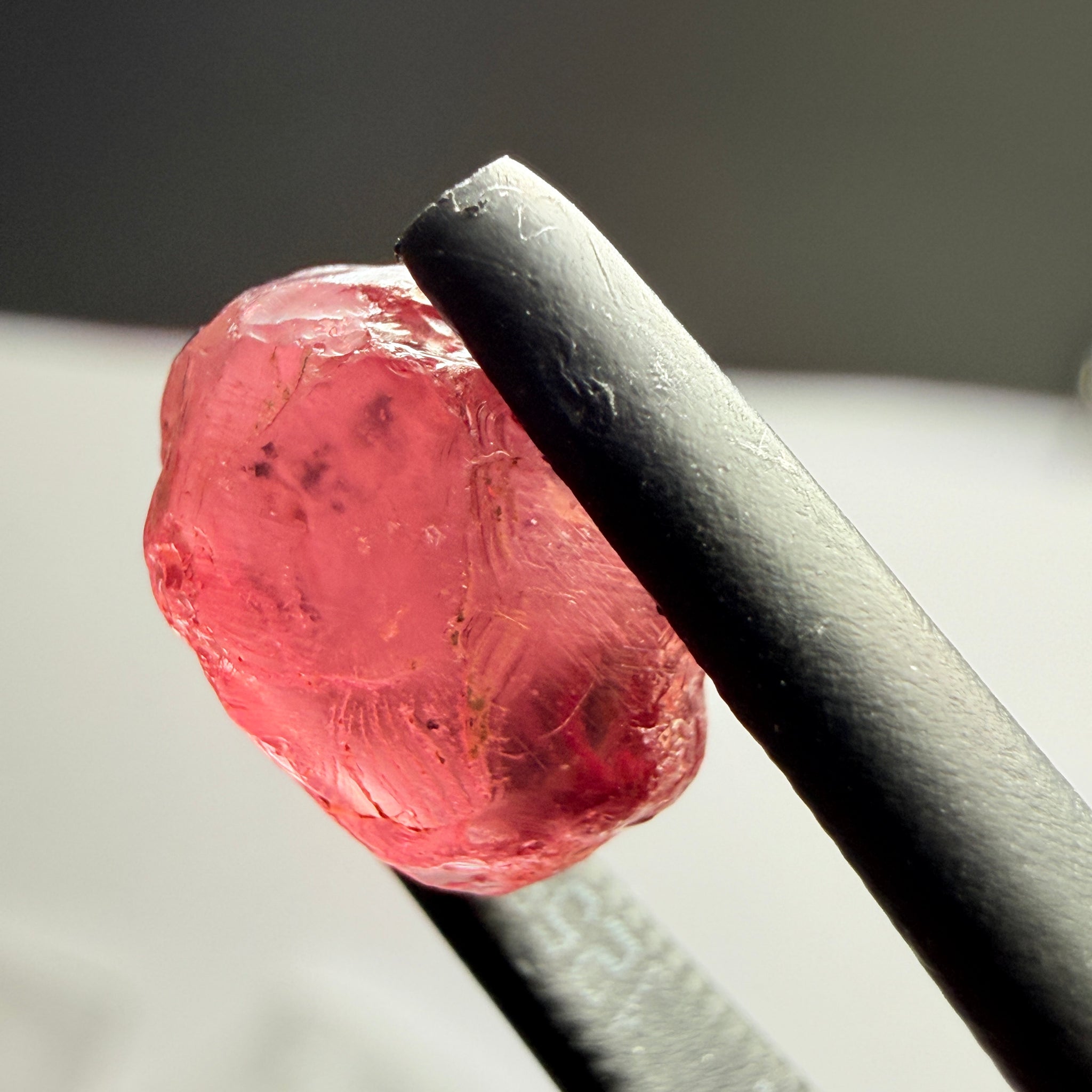 Rhodolite Garnet, 6.23ct, Umba, Tanzania, Untreated Untreated. Slight silky on one side, rest vs-vvs