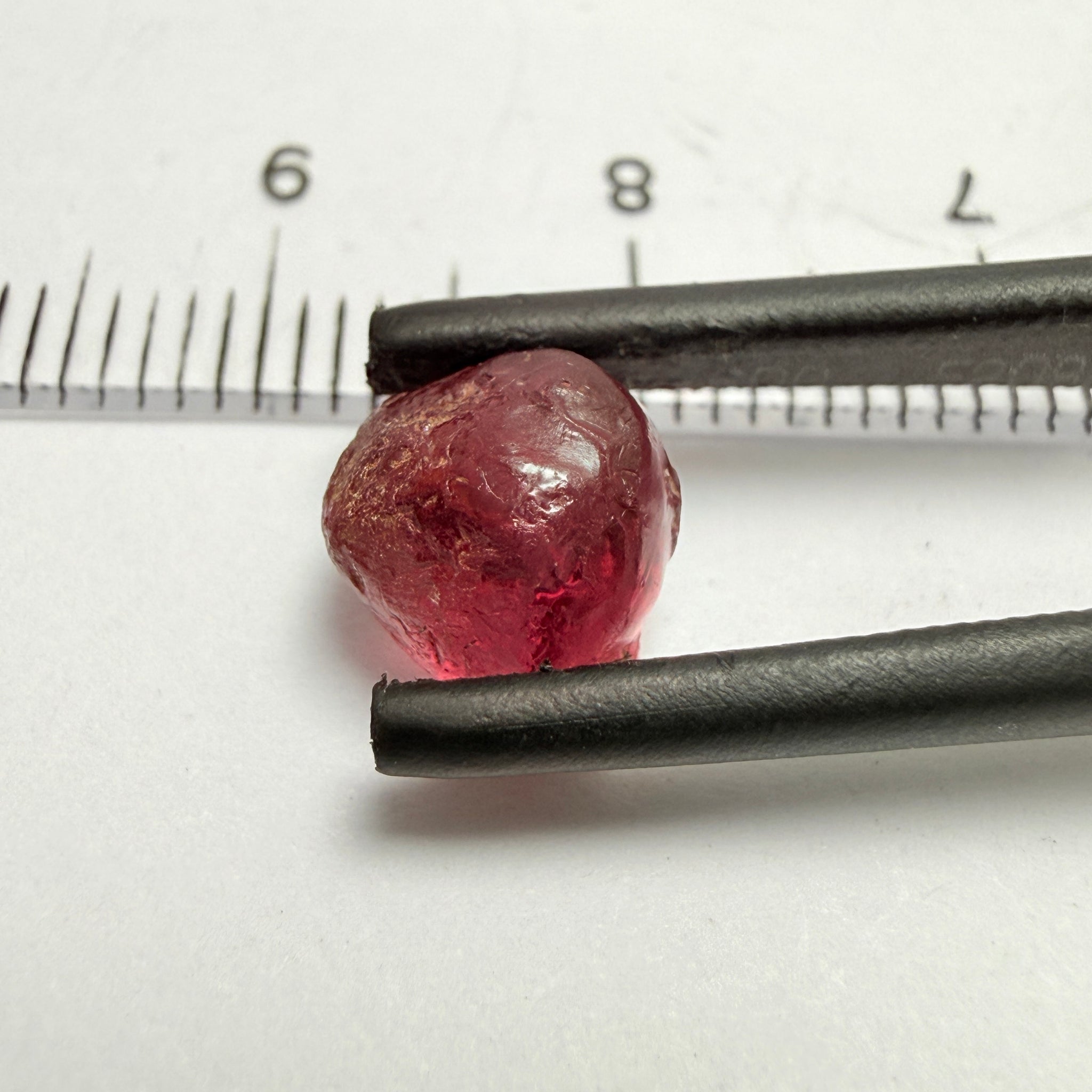 Rhodolite Garnet, 3.71ct, Umba, Tanzania, Untreated Untreated. Few bubbles on the outside, rest vvs