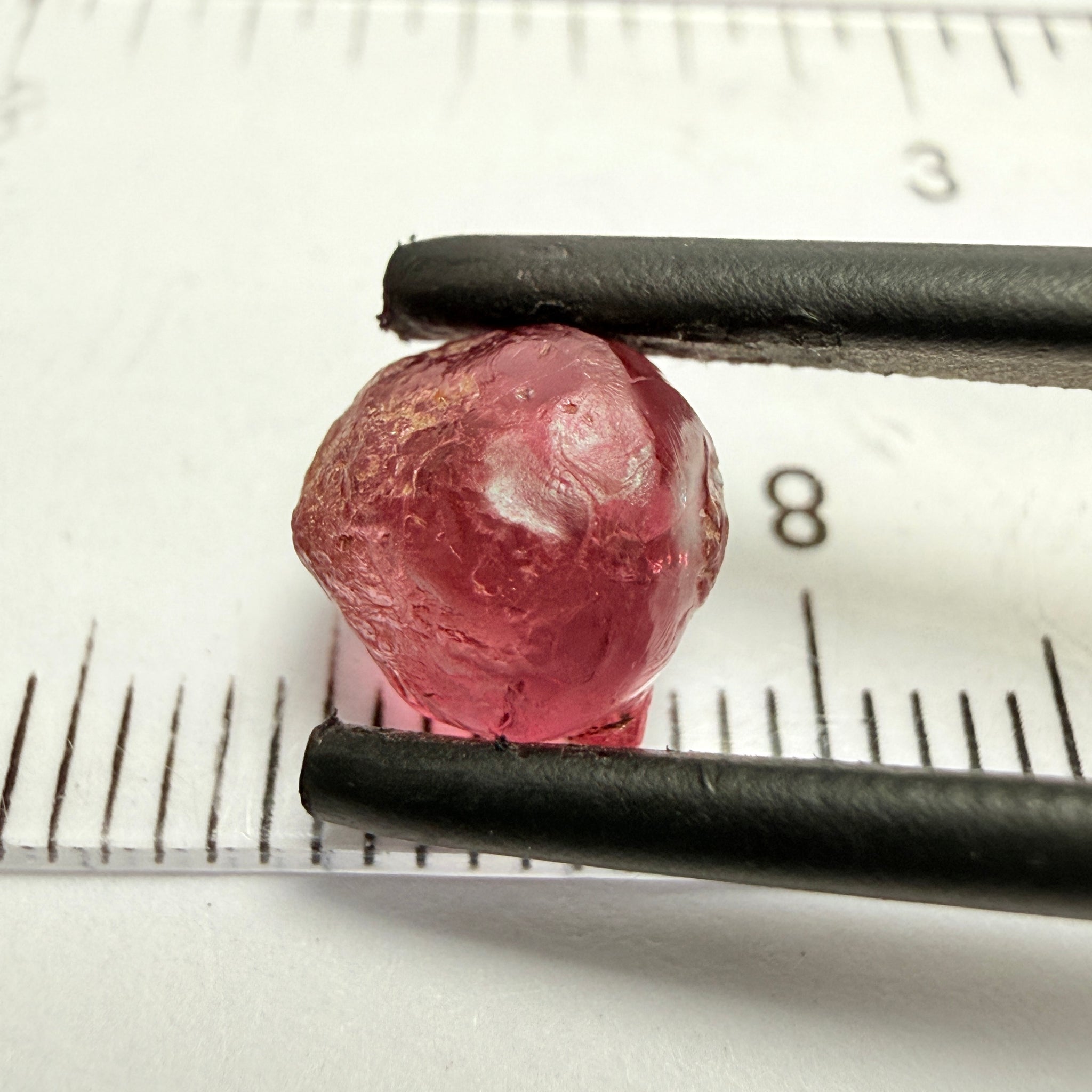 Rhodolite Garnet, 3.71ct, Umba, Tanzania, Untreated Untreated. Few bubbles on the outside, rest vvs