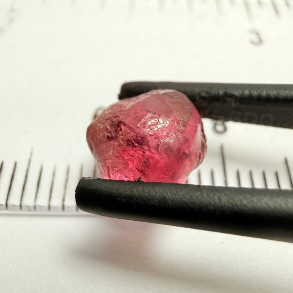 Rhodolite Garnet, 3.71ct, Umba, Tanzania, Untreated Untreated. Few bubbles on the outside, rest vvs