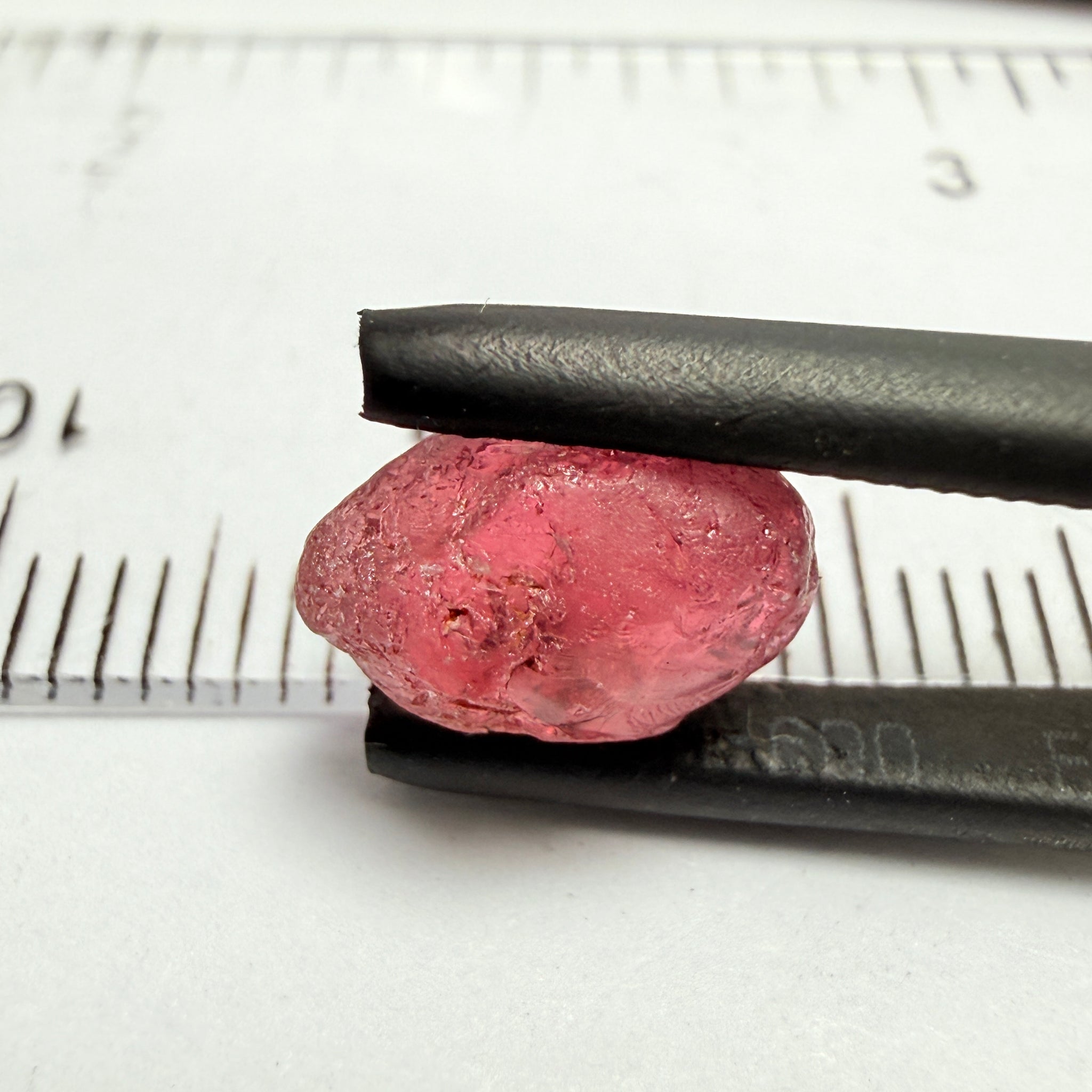 Rhodolite Garnet, 3.51ct, Umba, Tanzania, Untreated Untreated. si