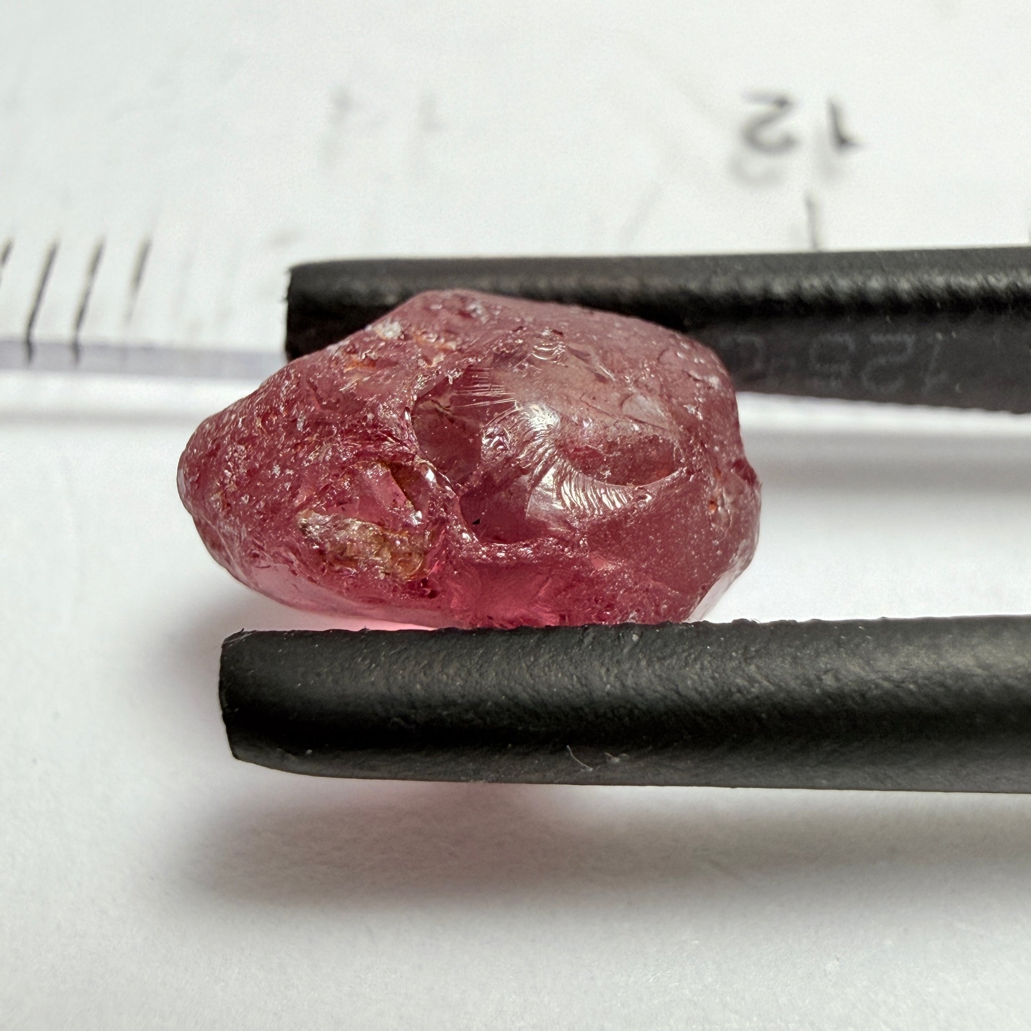 Rhodolite Garnet, 3.51ct, Umba, Tanzania, Untreated Untreated. si