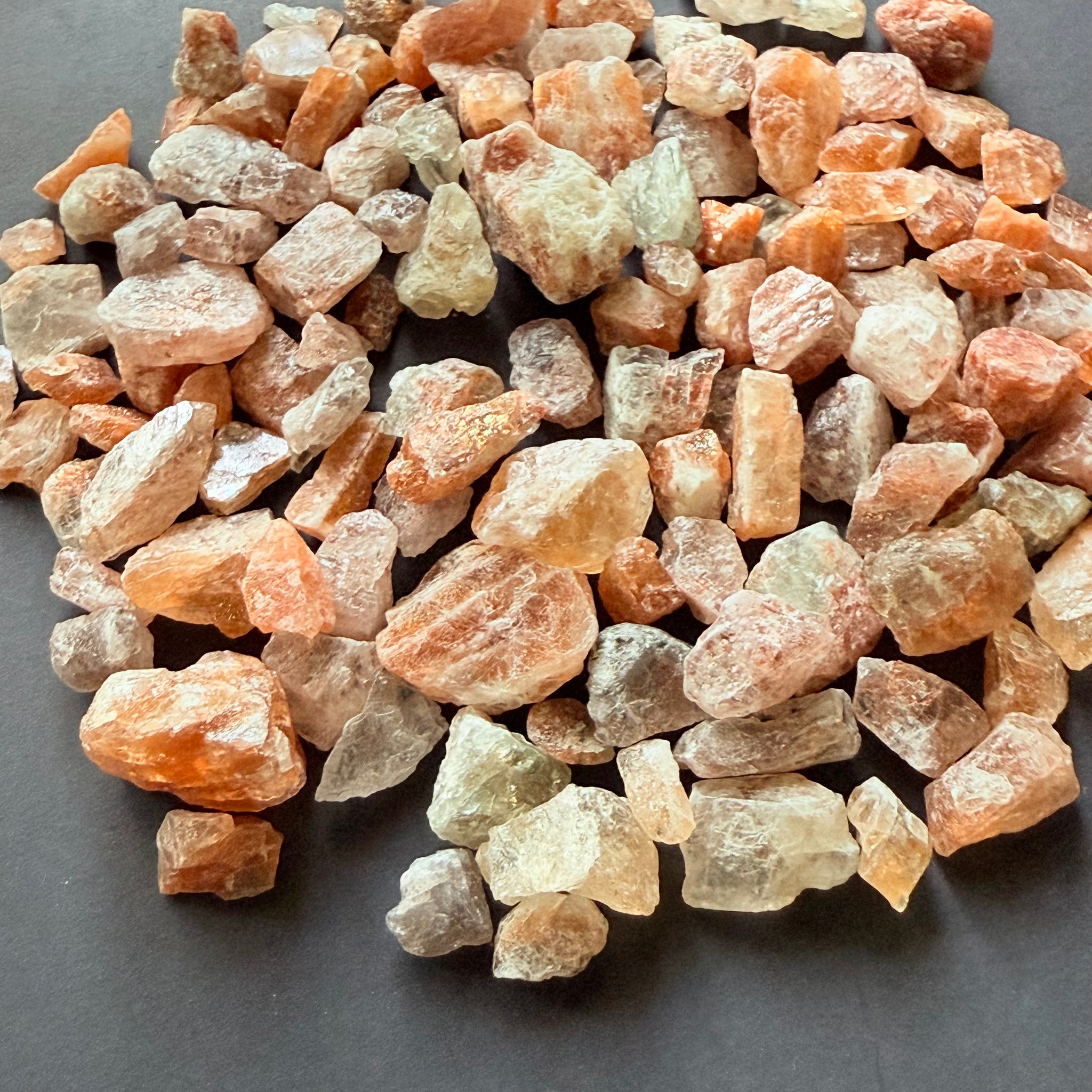 Sunstone Lot Cab/bead rough, or set in jewellery as is, 199.20gm, Tanzania, Untreated Unheated