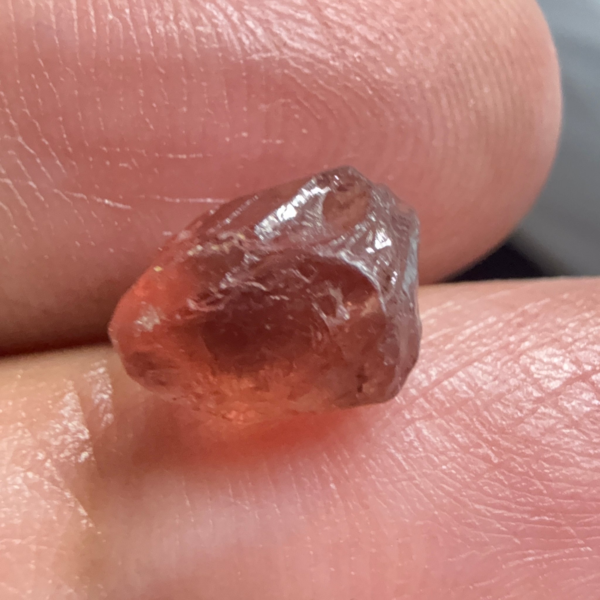 Malaya Garnet, 3.89ct, Tanzania, Untreated Unheated, VS(veil and sl spots)