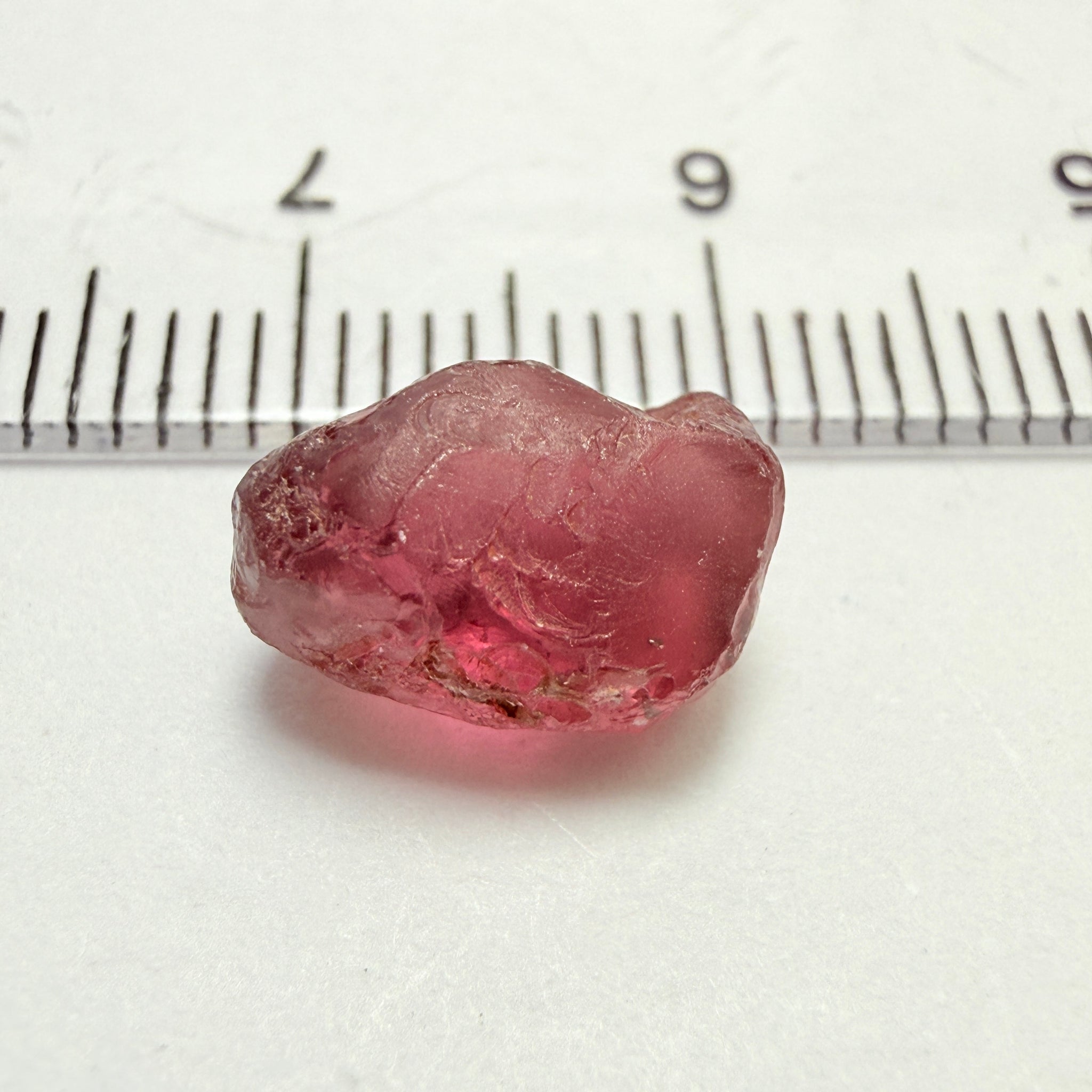 Rhodolite Garnet, 4.75ct, Umba, Tanzania, Untreated Untreated. Few bubbles right on the outside 1mm into the skin, rest vvs, also note the weird skin indentation, see pics