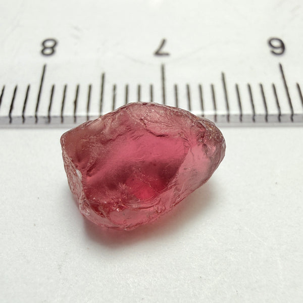 Rhodolite Garnet, 4.75ct, Umba, Tanzania, Untreated Untreated. Few bubbles right on the outside 1mm into the skin, rest vvs, also note the weird skin indentation, see pics