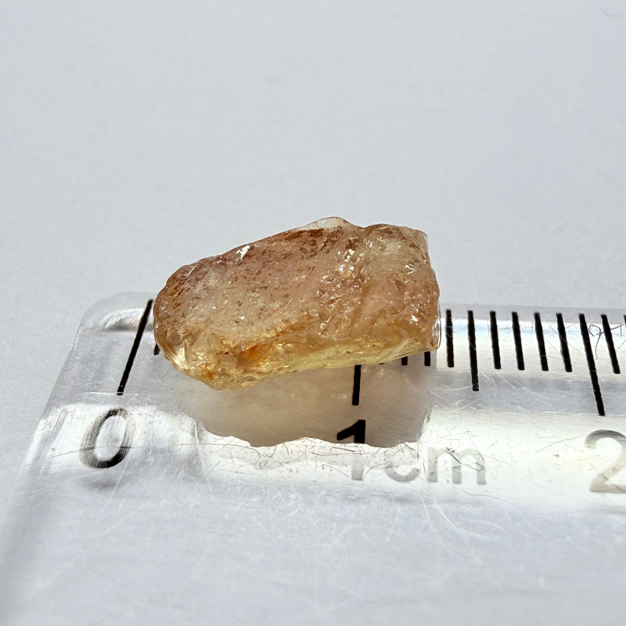 Umba Sapphire, 4.81ct, Umba Valley, Tanzania, Untreated Unheated. Colour changing. Flat stone, you can cut a portrait or tablet cut from this, or set it in jewellery as is