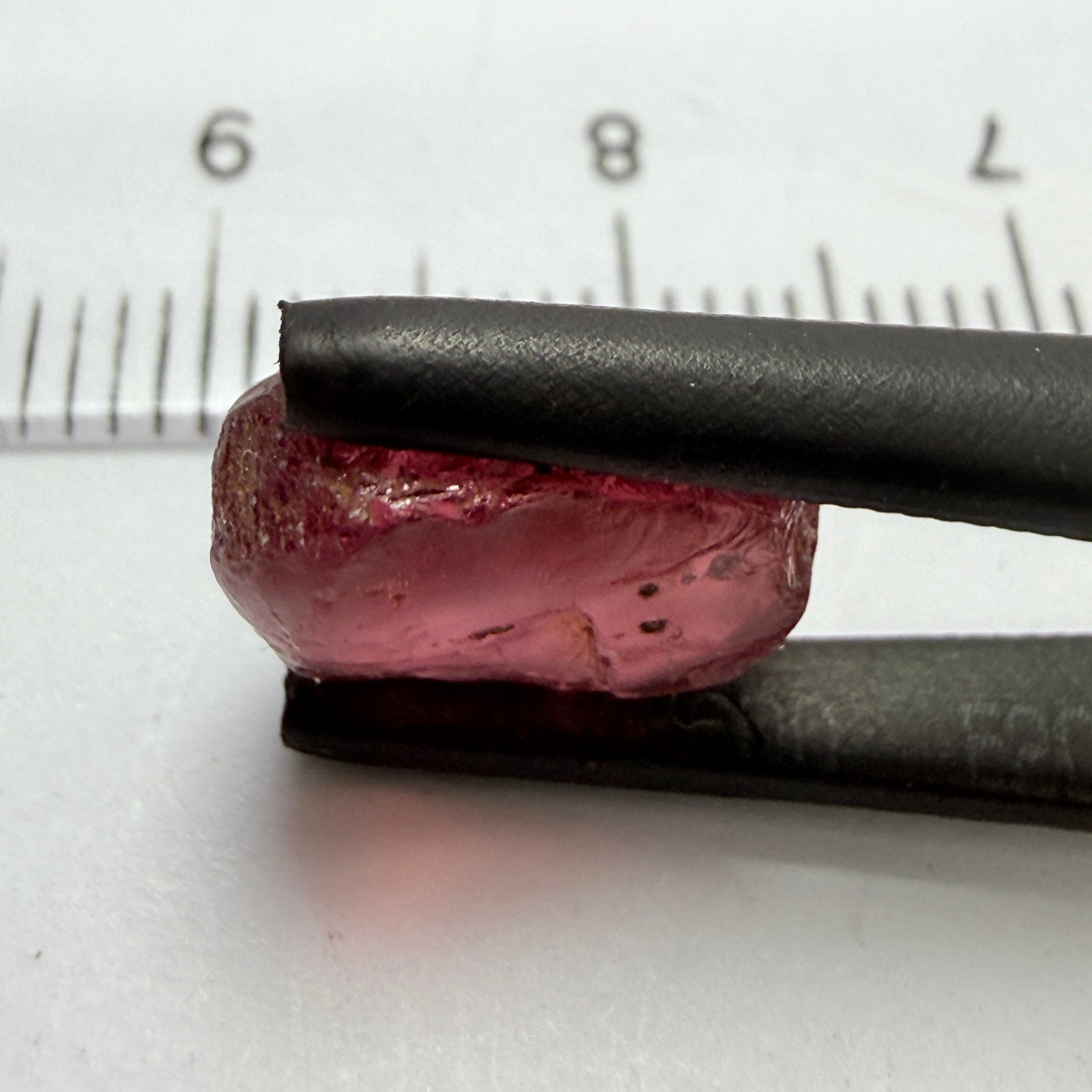 Rhodolite Garnet, 6.56ct, Umba, Tanzania, Untreated Untreated. Few bubbles on outside, rest vvs with very slight silk, flattish shape see pics