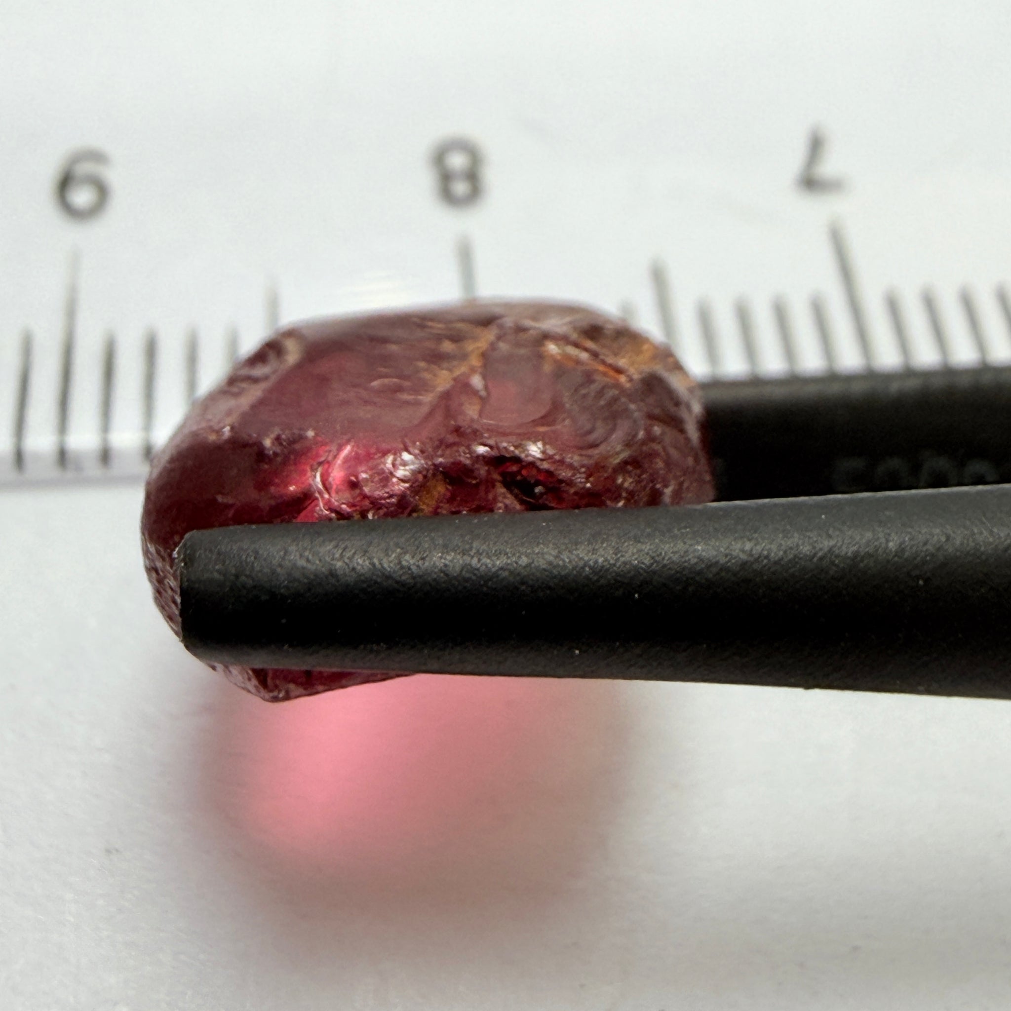 Rhodolite Garnet, 6.56ct, Umba, Tanzania, Untreated Untreated. Few bubbles on outside, rest vvs with very slight silk, flattish shape see pics