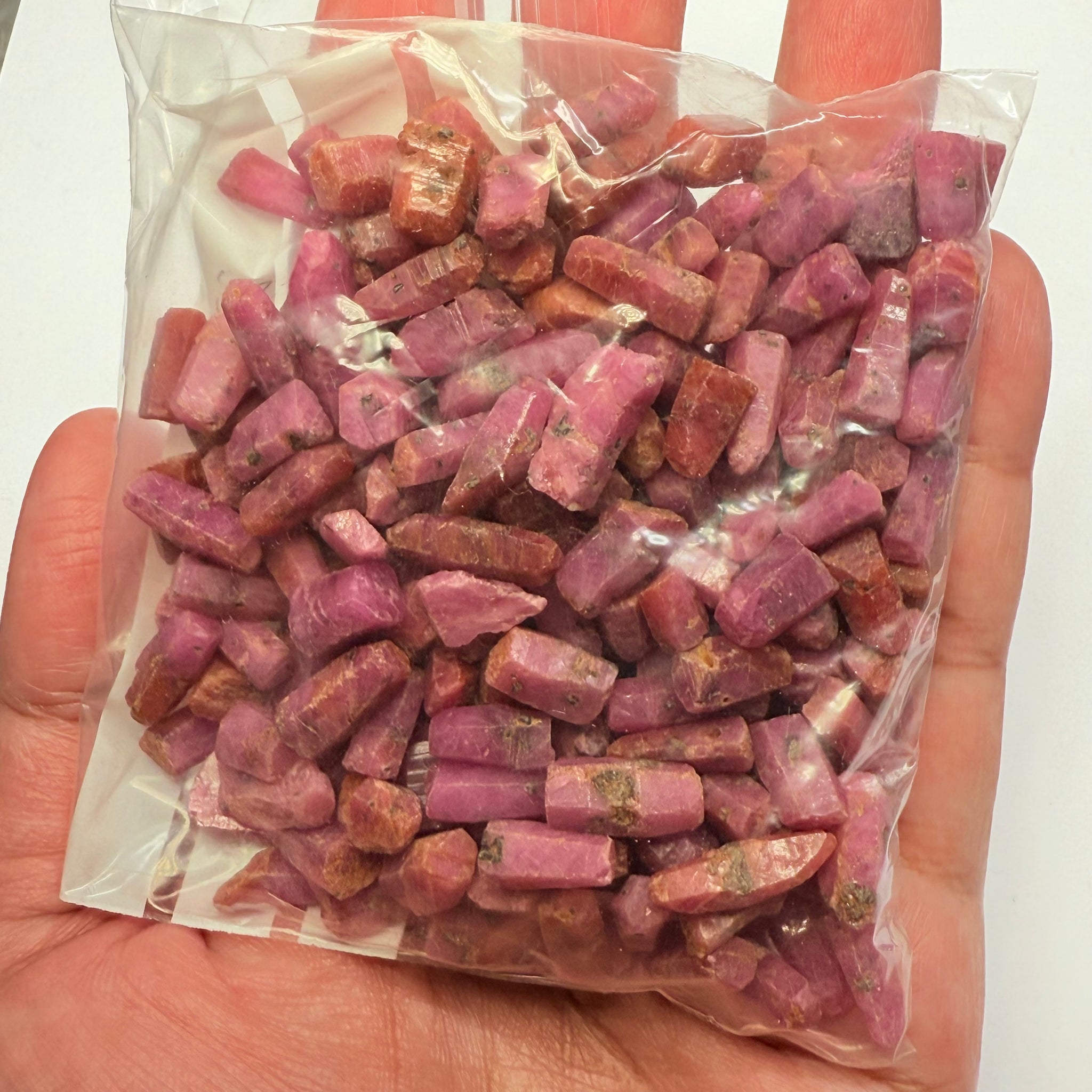 Sapphire Crystal Wholesale Lot Deal, small sizes 202.10gm, 209pcs in lot, average size is 0.96gm. Dodoma, Tanzania, Untreated Unheated. Priced at wholesale for people who want to resell