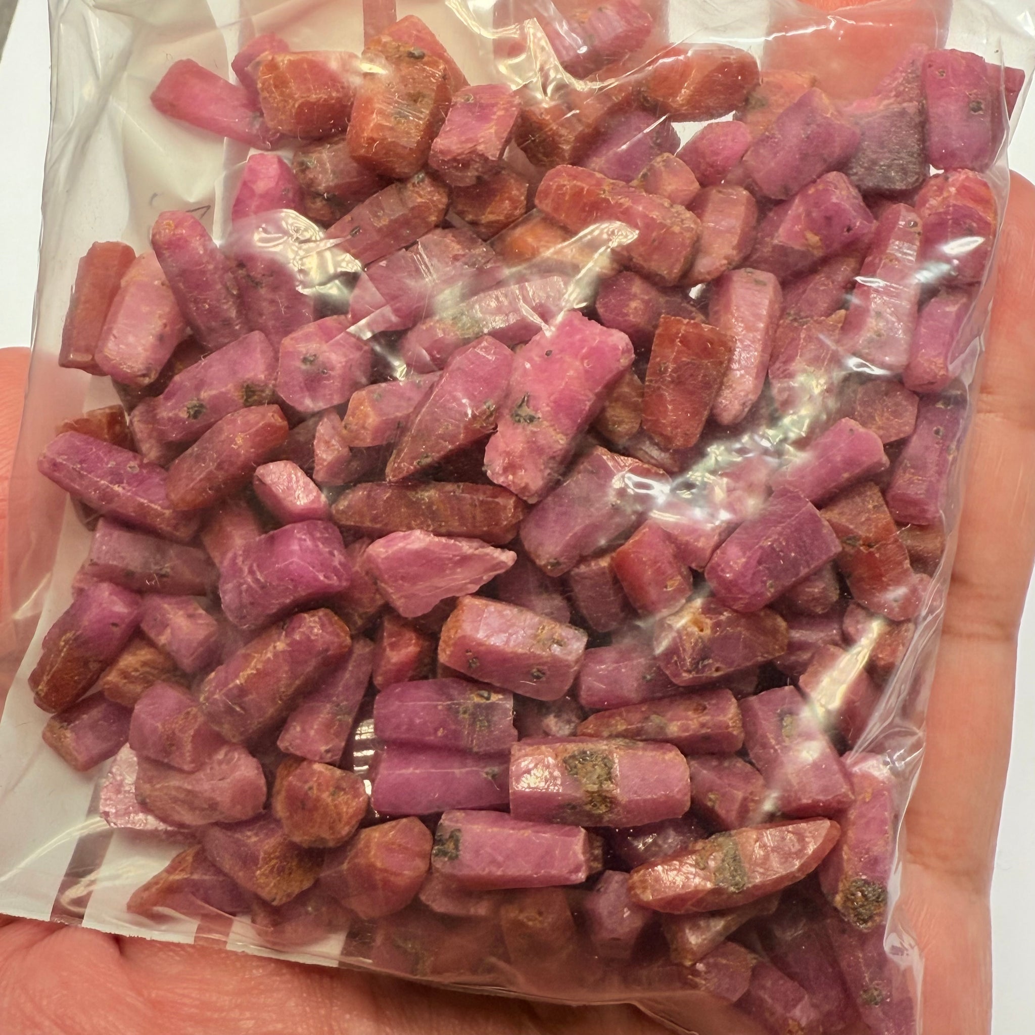 Sapphire Crystal Wholesale Lot Deal, small sizes 202.10gm, 209pcs in lot, average size is 0.96gm. Dodoma, Tanzania, Untreated Unheated. Priced at wholesale for people who want to resell