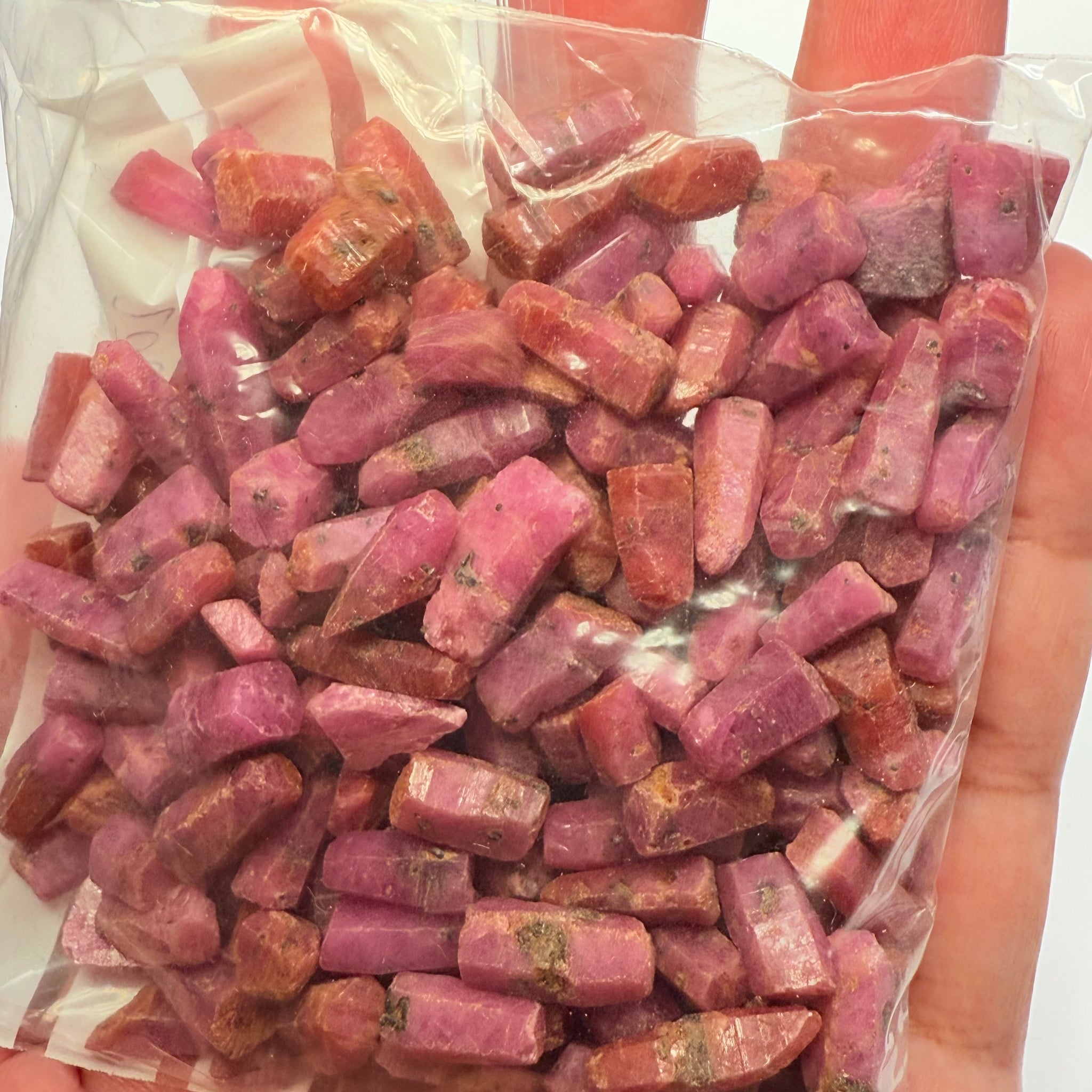 Sapphire Crystal Wholesale Lot Deal, small sizes 202.10gm, 209pcs in lot, average size is 0.96gm. Dodoma, Tanzania, Untreated Unheated. Priced at wholesale for people who want to resell