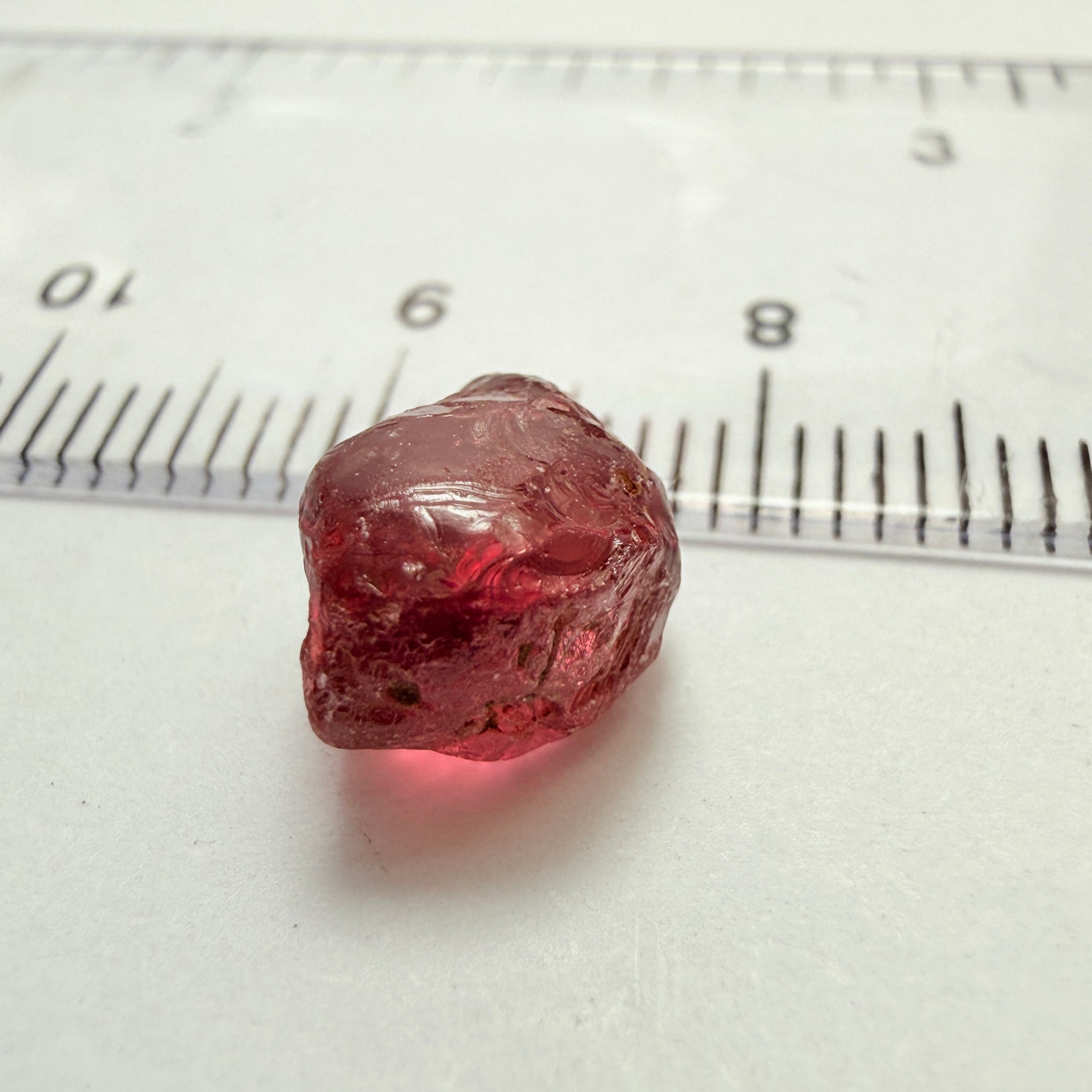 Rhodolite Garnet, 5.26ct, Umba, Tanzania, Untreated Untreated. 2 spots near the middle so Si