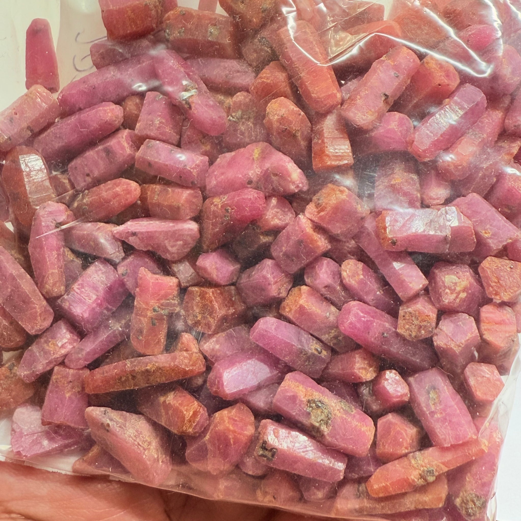 Sapphire Crystal Wholesale Lot Deal, small sizes 202.10gm, 209pcs in lot, average size is 0.96gm. Dodoma, Tanzania, Untreated Unheated. Priced at wholesale for people who want to resell