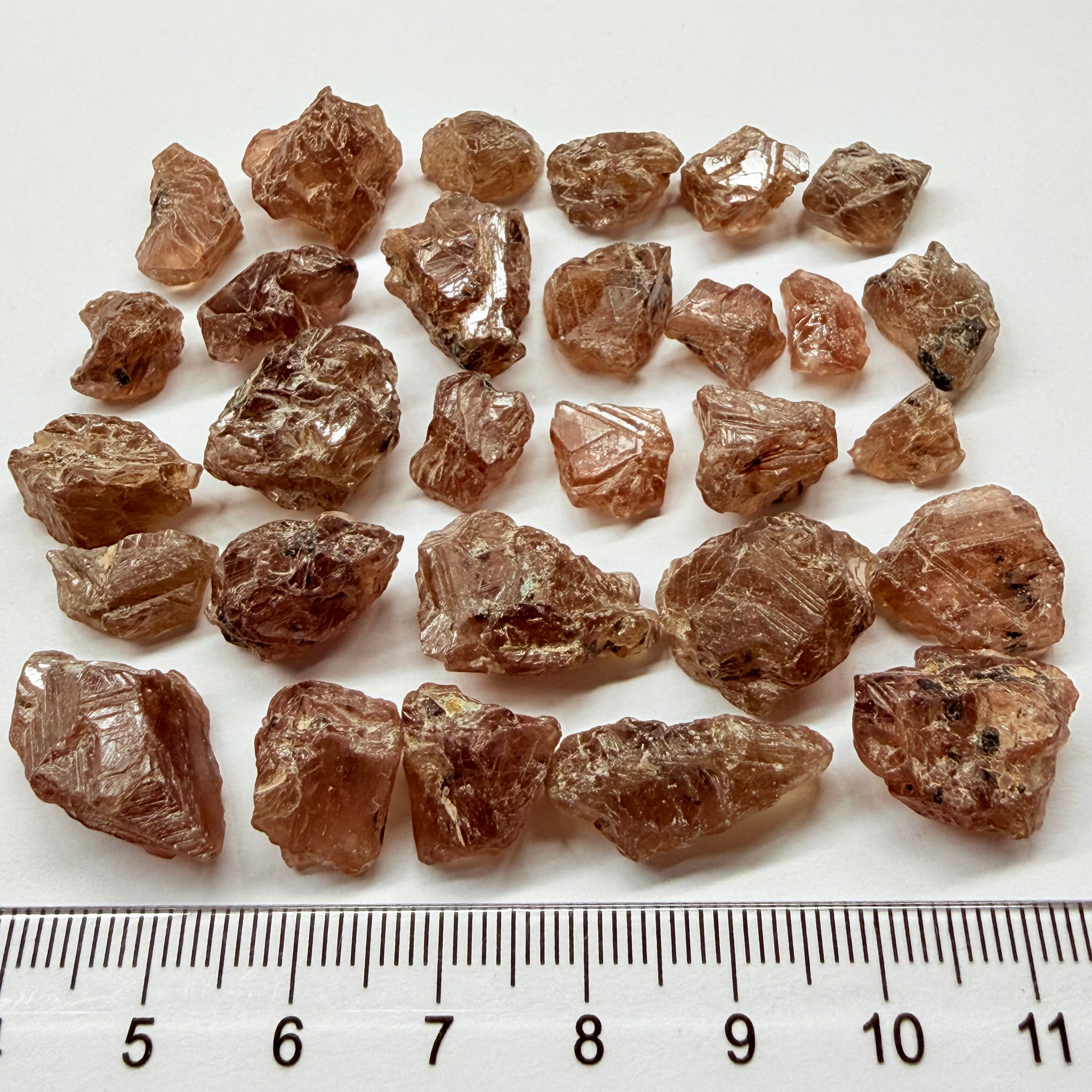 Colour Changing Sapphire Crystal Lot. 51.90gm / 259.50ct, Tanzania, Untreated Unheated, all pieces are crystallised on all sides! Super rare, new find