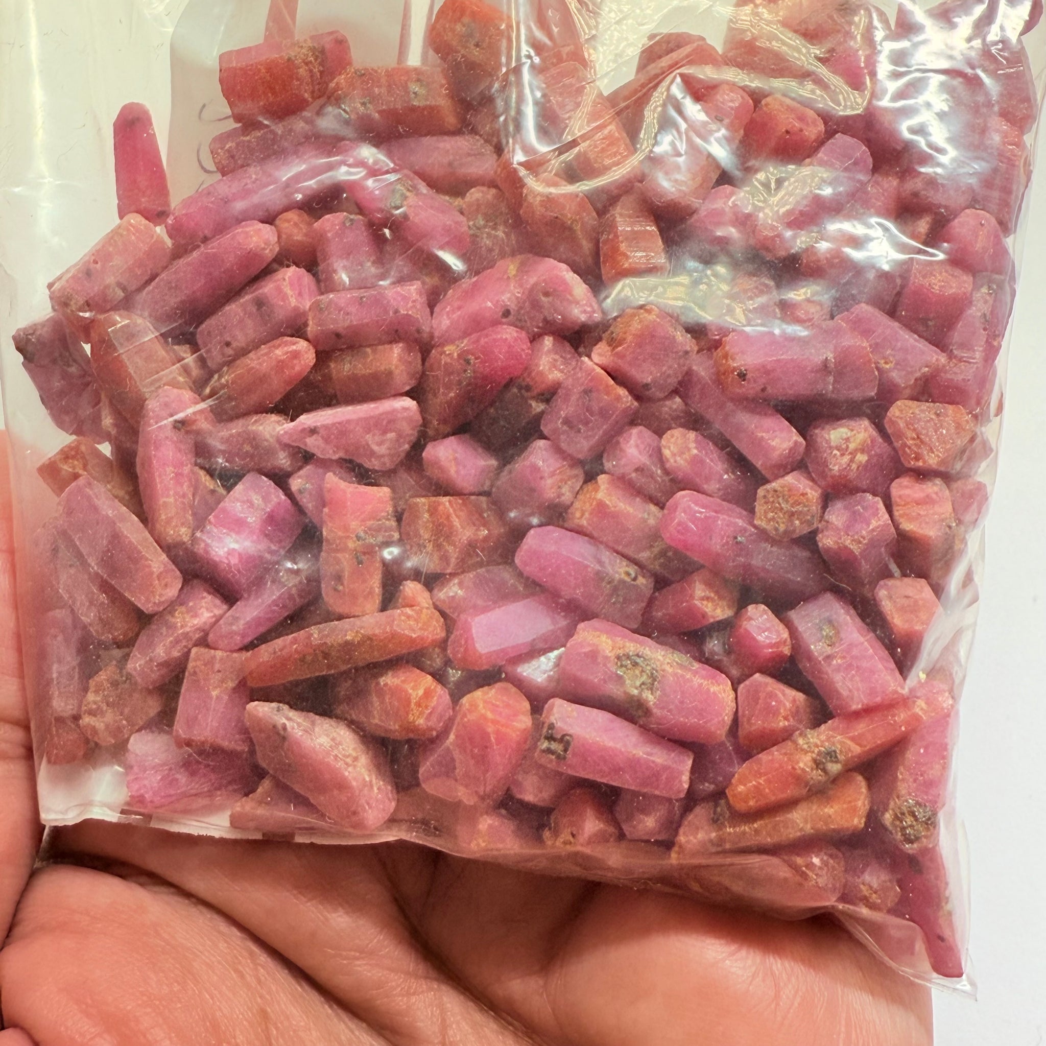 Sapphire Crystal Wholesale Lot Deal, small sizes 202.10gm, 209pcs in lot, average size is 0.96gm. Dodoma, Tanzania, Untreated Unheated. Priced at wholesale for people who want to resell