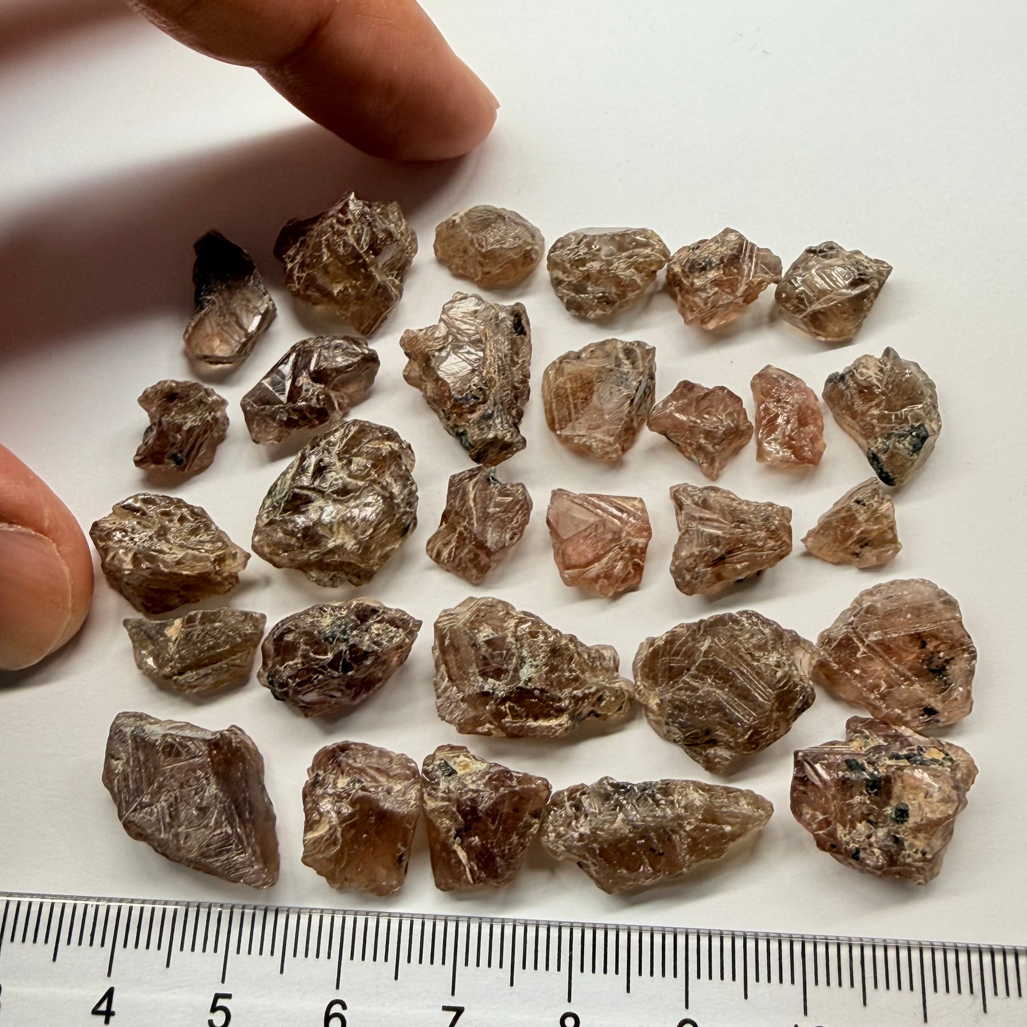 Colour Changing Sapphire Crystal Lot. 51.90gm / 259.50ct, Tanzania, Untreated Unheated, all pieces are crystallised on all sides! Super rare, new find