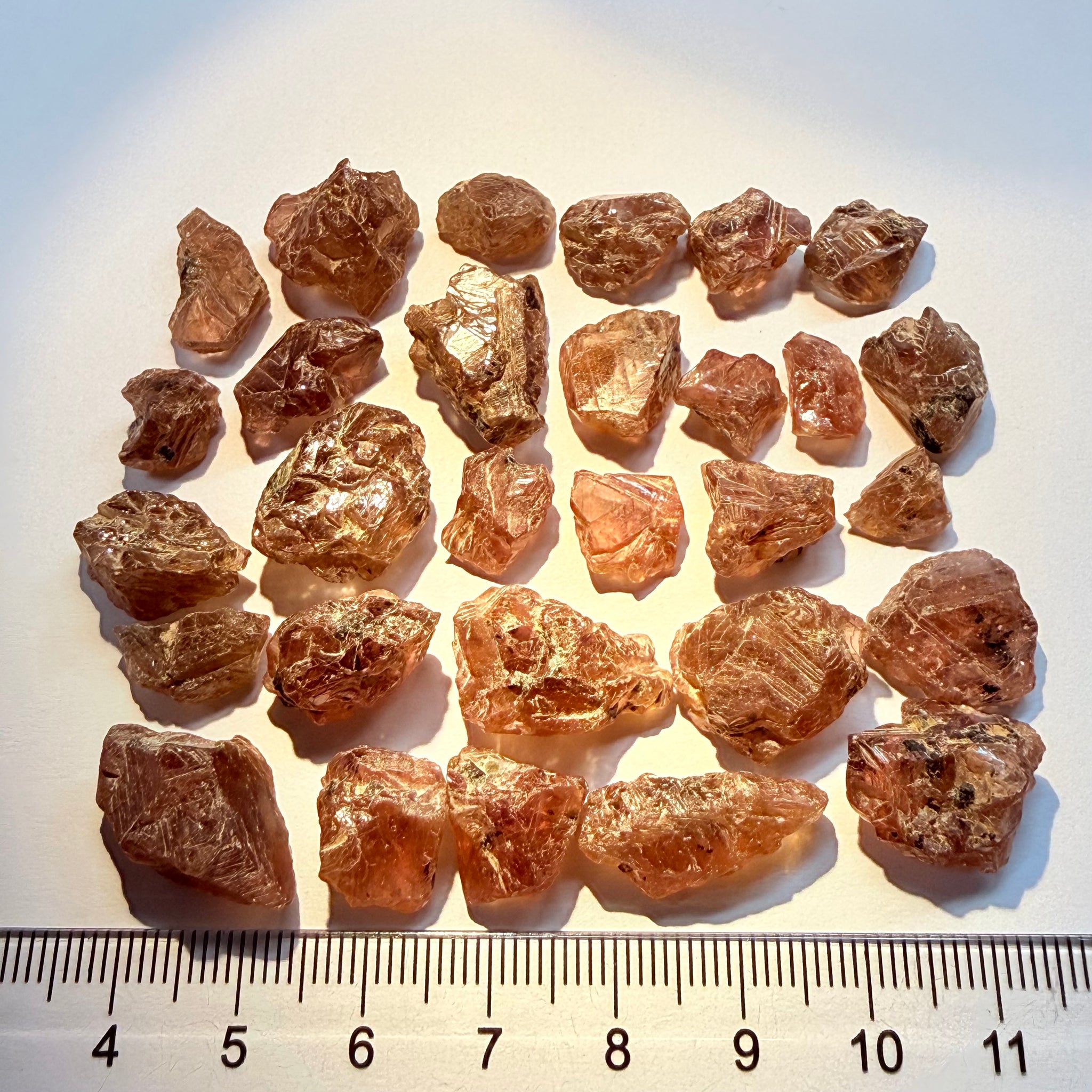 Colour Changing Sapphire Crystal Lot. 51.90gm / 259.50ct, Tanzania, Untreated Unheated, all pieces are crystallised on all sides! Super rare, new find