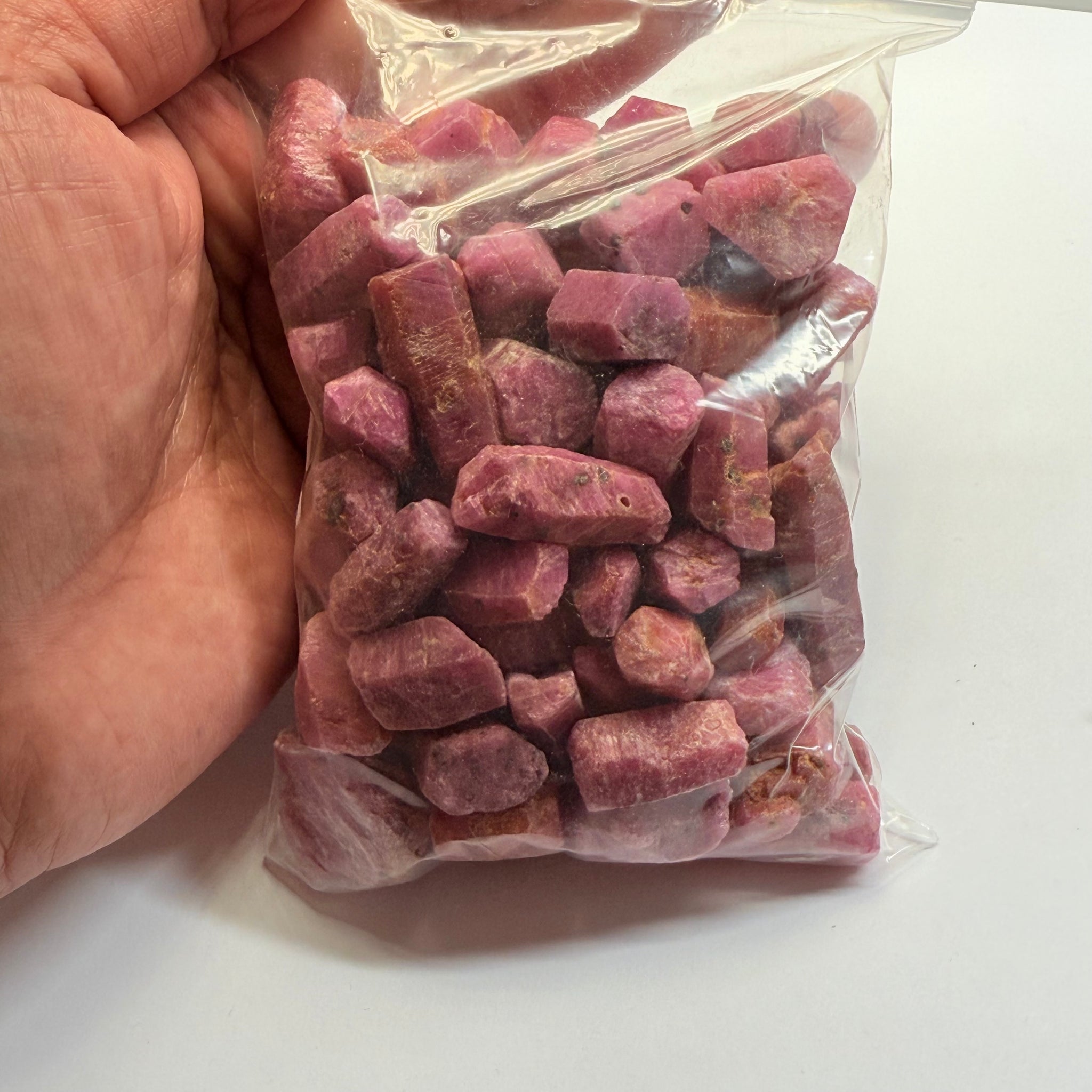 Sapphire Crystal Wholesale Lot Deal, 587.60gm, 92pcs in lot, average size is 6.38gm. Dodoma, Tanzania, Untreated Unheated. Priced at wholesale for people who want to resell