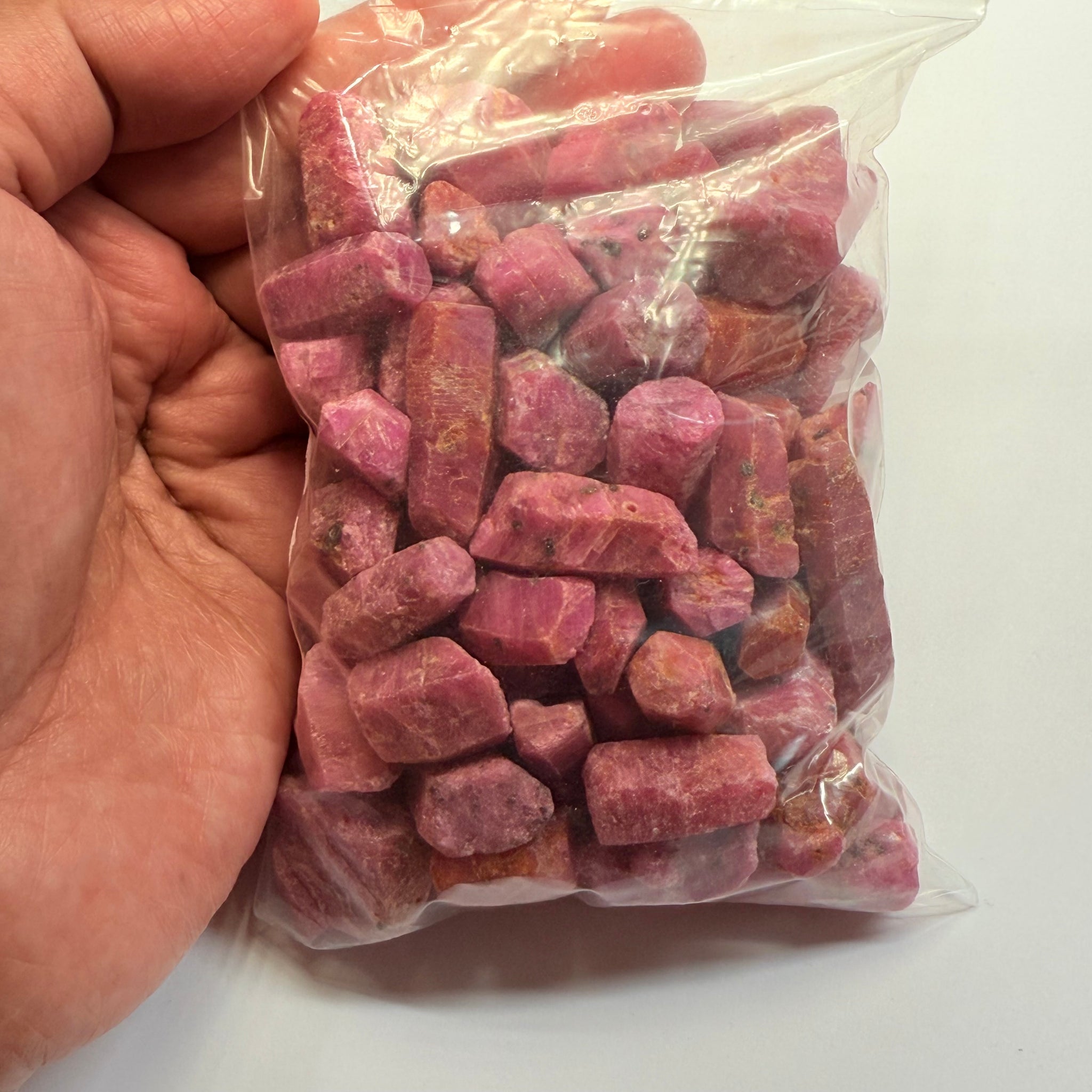 Sapphire Crystal Wholesale Lot Deal, 587.60gm, 92pcs in lot, average size is 6.38gm. Dodoma, Tanzania, Untreated Unheated. Priced at wholesale for people who want to resell