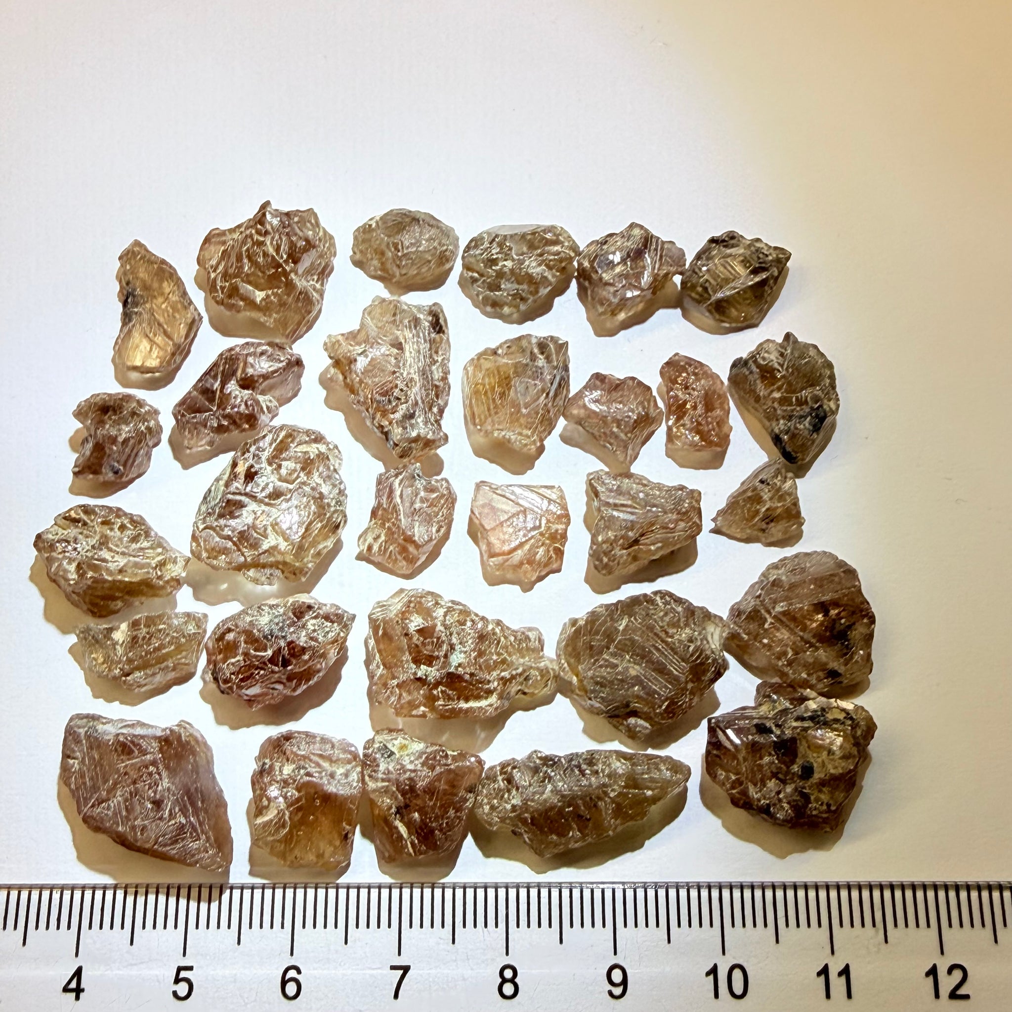 Colour Changing Sapphire Crystal Lot. 51.90gm / 259.50ct, Tanzania, Untreated Unheated, all pieces are crystallised on all sides! Super rare, new find
