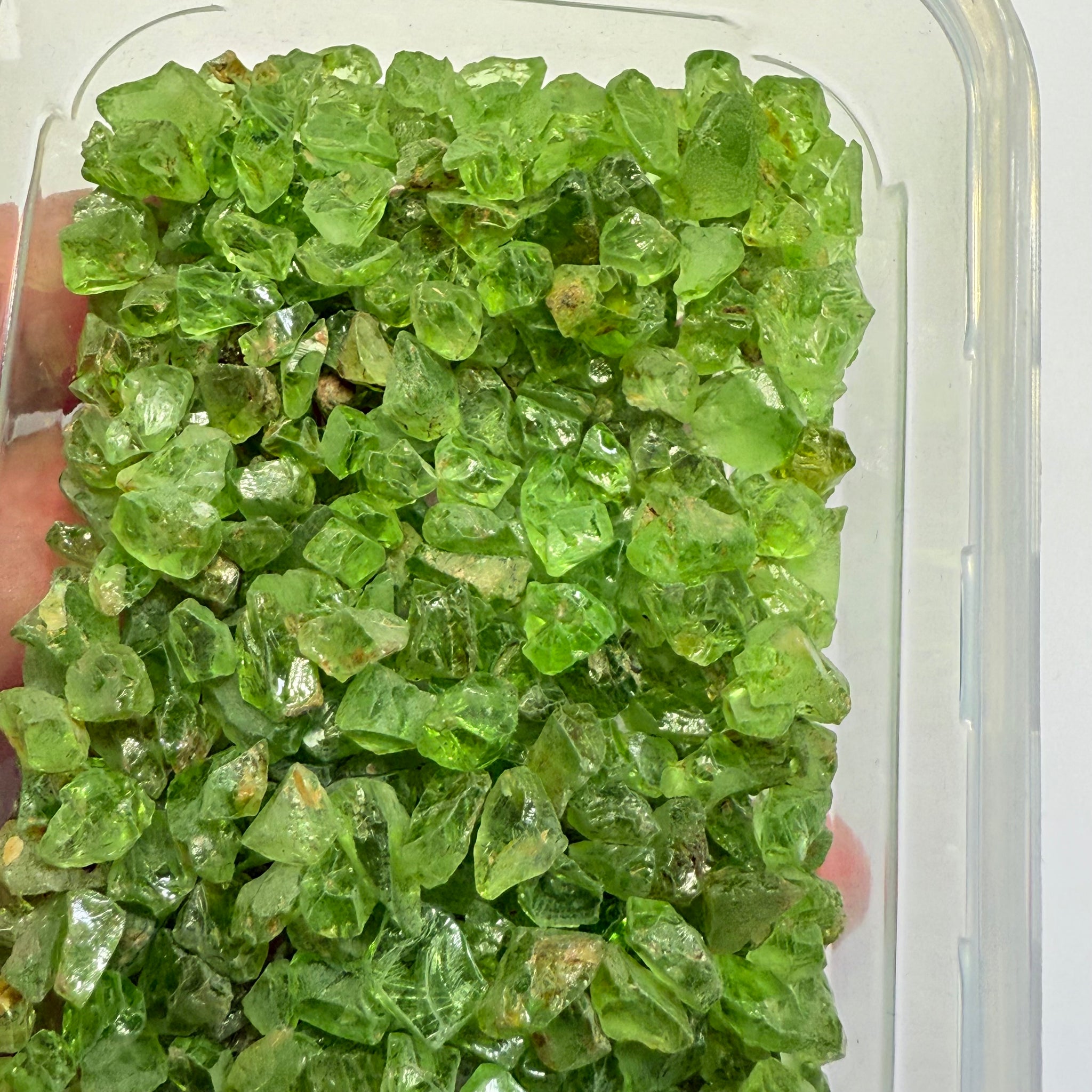 GoGo Peridot Lot, 131.70gm/658.5ct, Wa GoGo Tribe, Tanzania, Untreated Unheated, av size 1.90ct, faceting rough mix, use also in jewellery as is