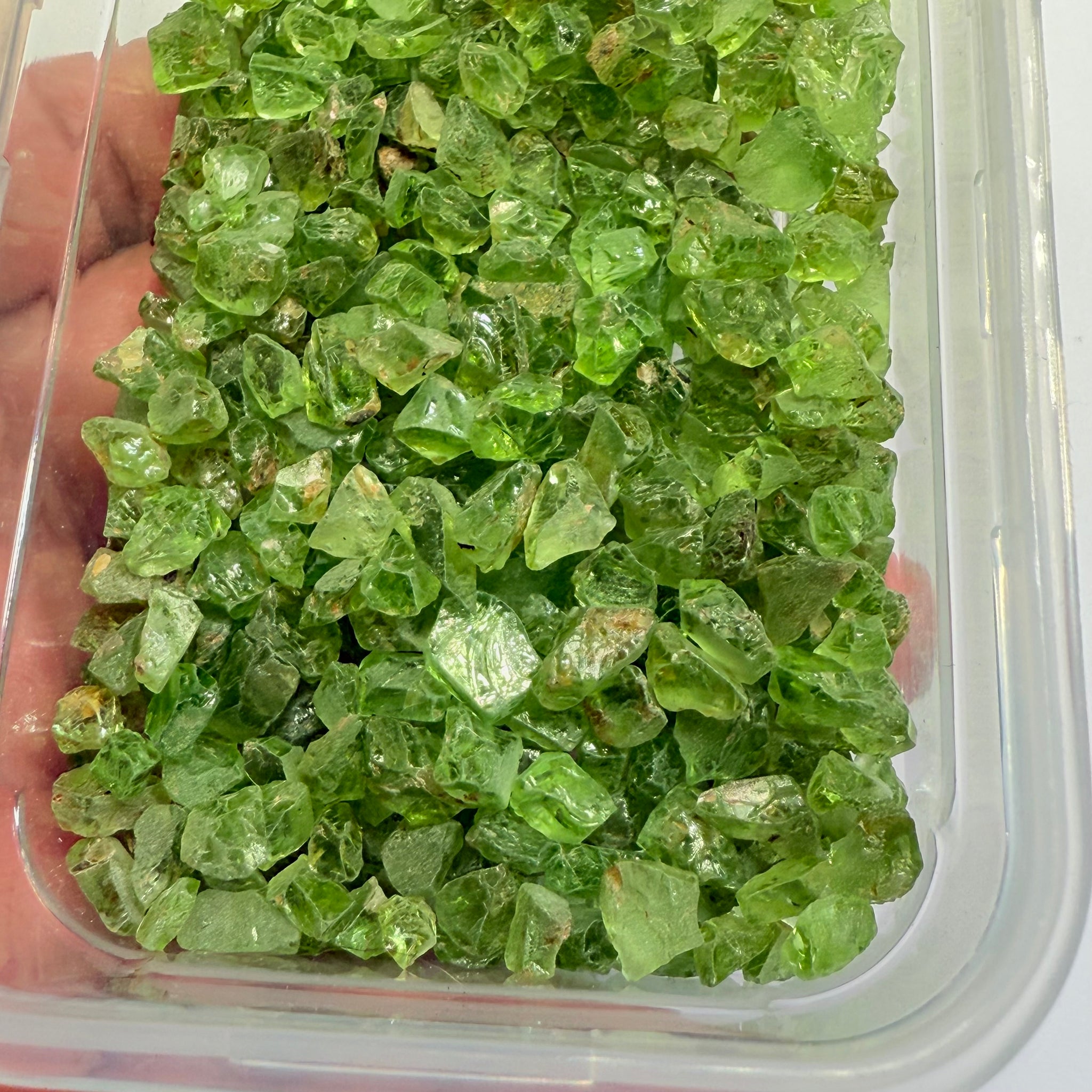 GoGo Peridot Lot, 131.70gm/658.5ct, Wa GoGo Tribe, Tanzania, Untreated Unheated, av size 1.90ct, faceting rough mix, use also in jewellery as is