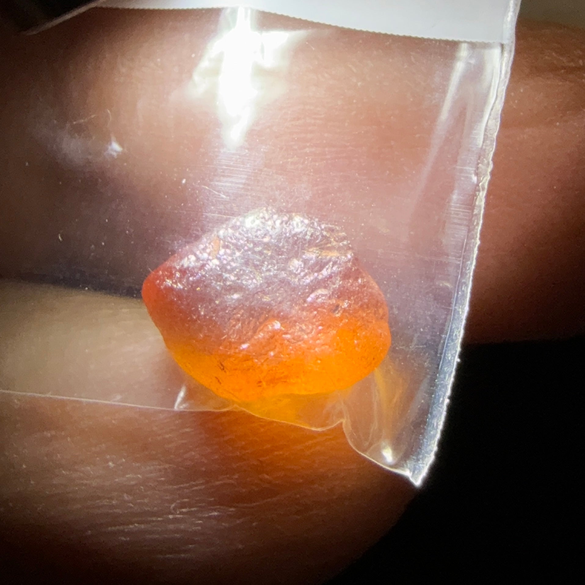 Malaya Garnet, 3.16ct, Tanzania, Untreated Unheated. VVS, a bit flattish though, see pictures