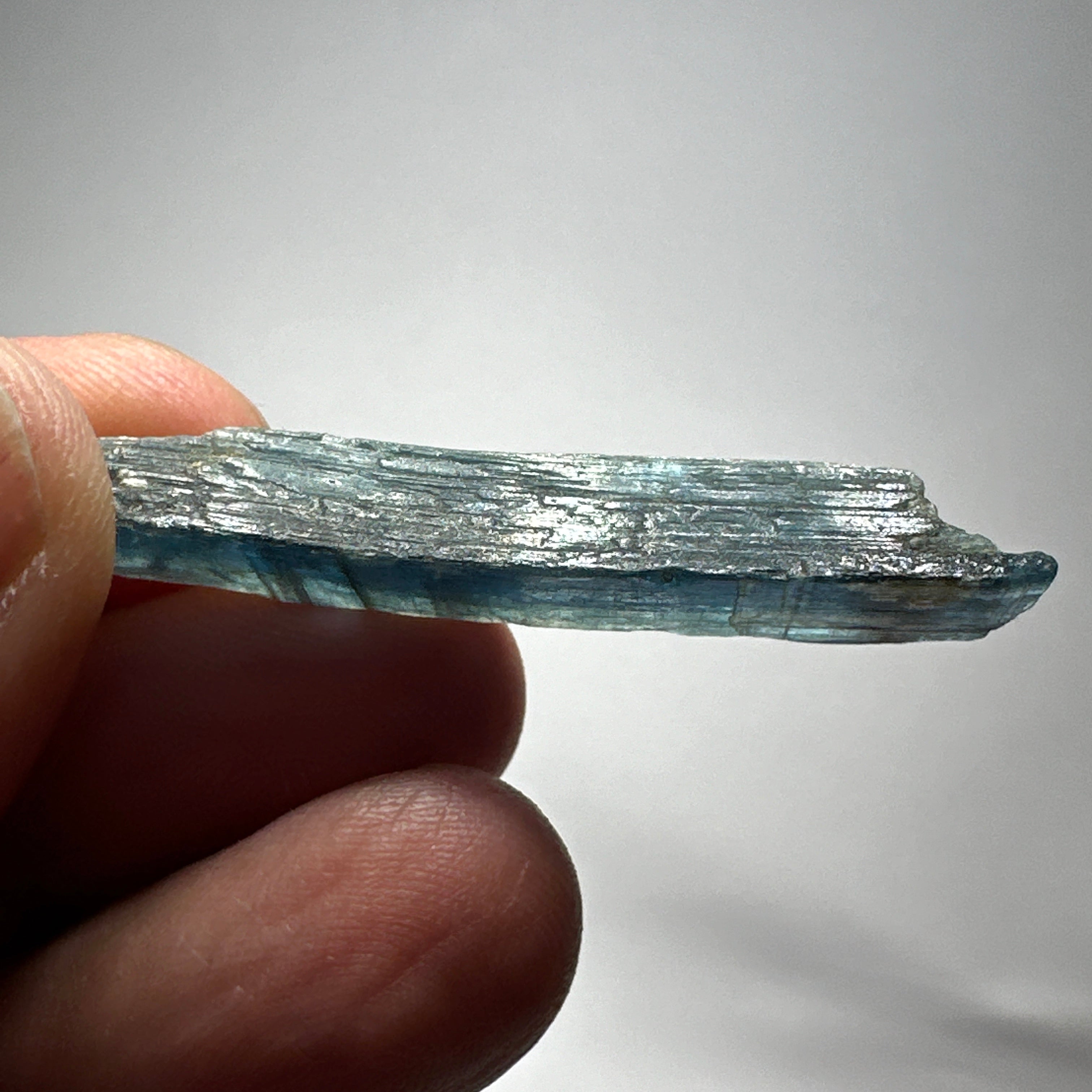 5.58ct Tsavorite Crystal on Matrix. Merelani. Tanzania