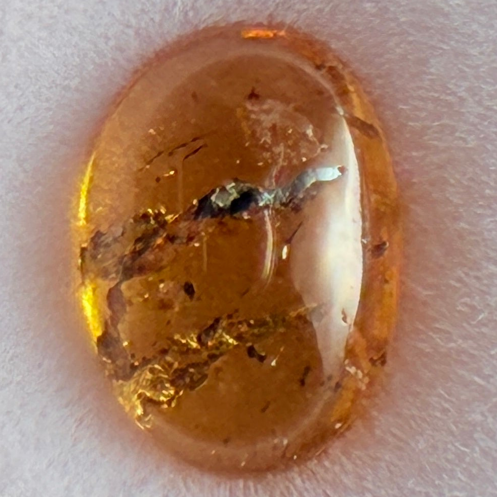 Mandarin Spessartite Cabochon, 1.89ct, Loliondo, Tanzania, Untreated Unheated, very interesting inclusions