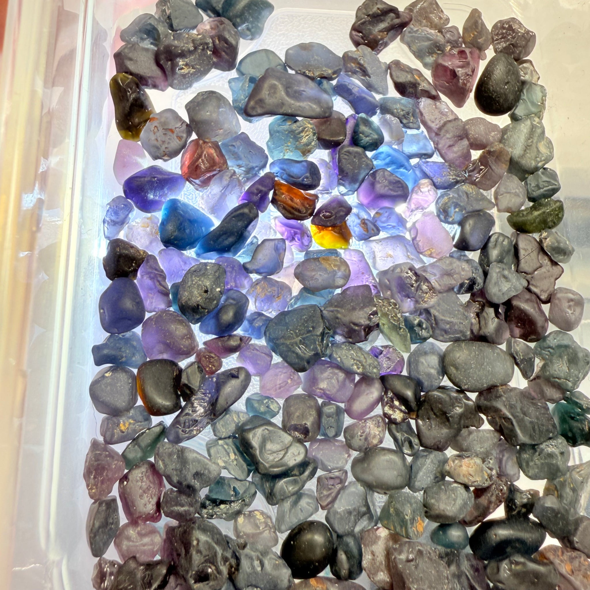 Very Dark Mozambique Spinel Lot, 57.40gm / 287ct, Mozambique, Untreated Unheated, very very dark, see all photos and vids. See pictures in hand to get exactly how dark the colour is