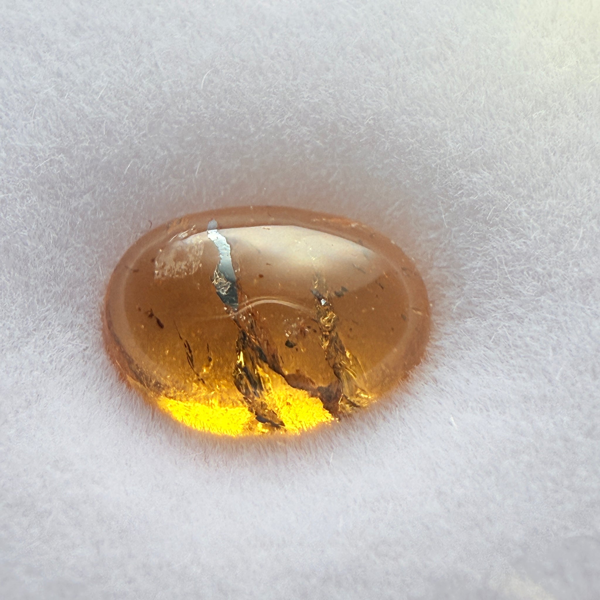 Mandarin Spessartite Cabochon, 1.89ct, Loliondo, Tanzania, Untreated Unheated, very interesting inclusions