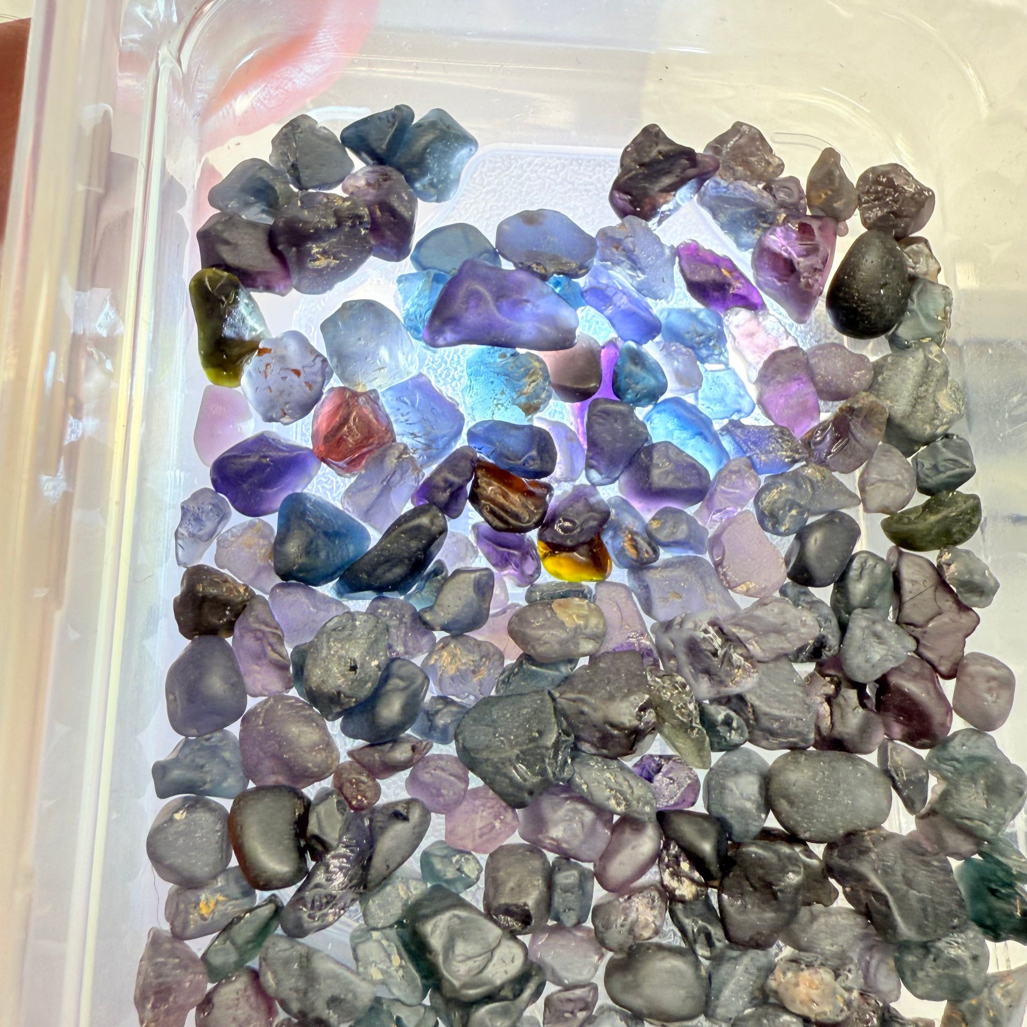 Very Dark Mozambique Spinel Lot, 57.40gm / 287ct, Mozambique, Untreated Unheated, very very dark, see all photos and vids. See pictures in hand to get exactly how dark the colour is