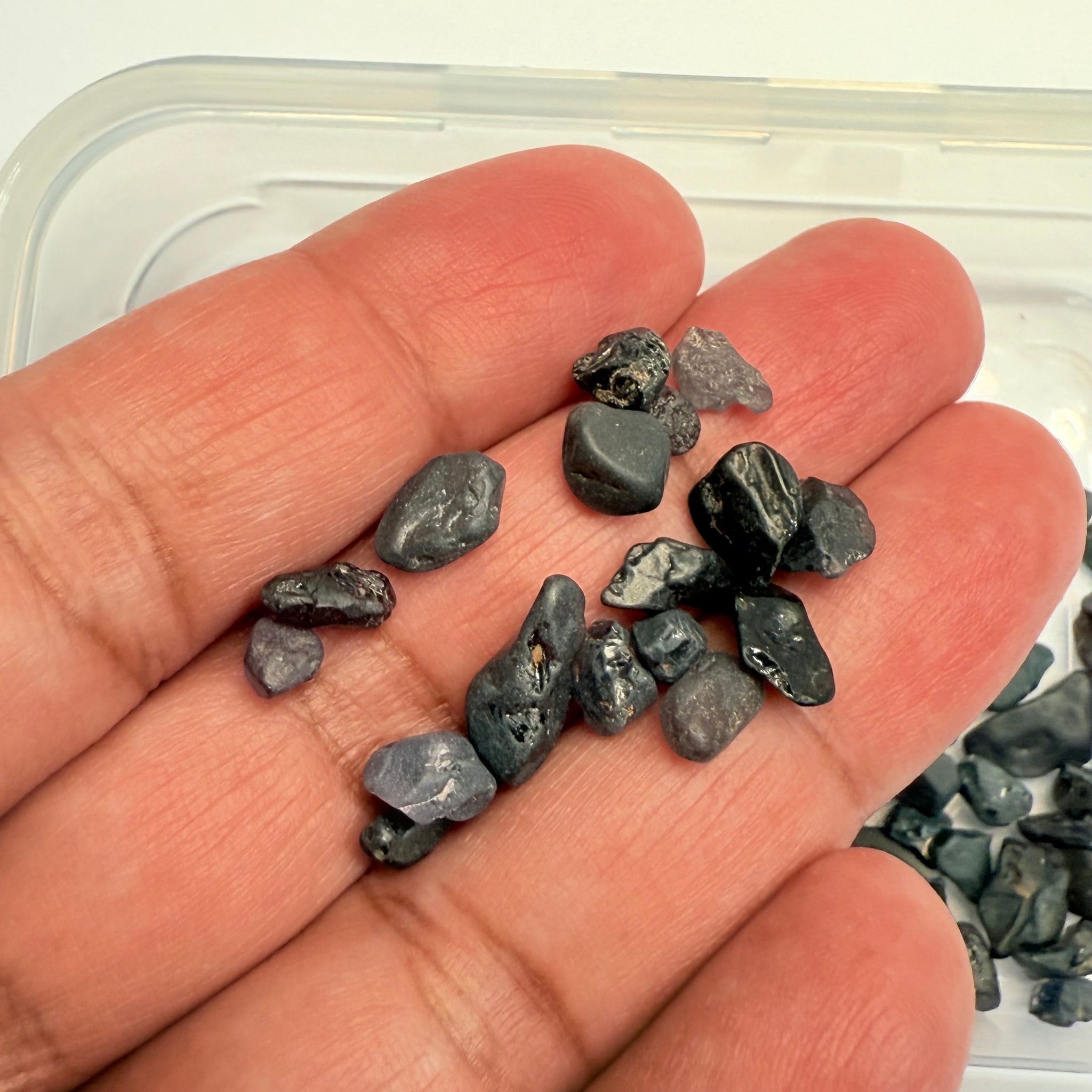 Very Dark Mozambique Spinel Lot, 57.40gm / 287ct, Mozambique, Untreated Unheated, very very dark, see all photos and vids. See pictures in hand to get exactly how dark the colour is