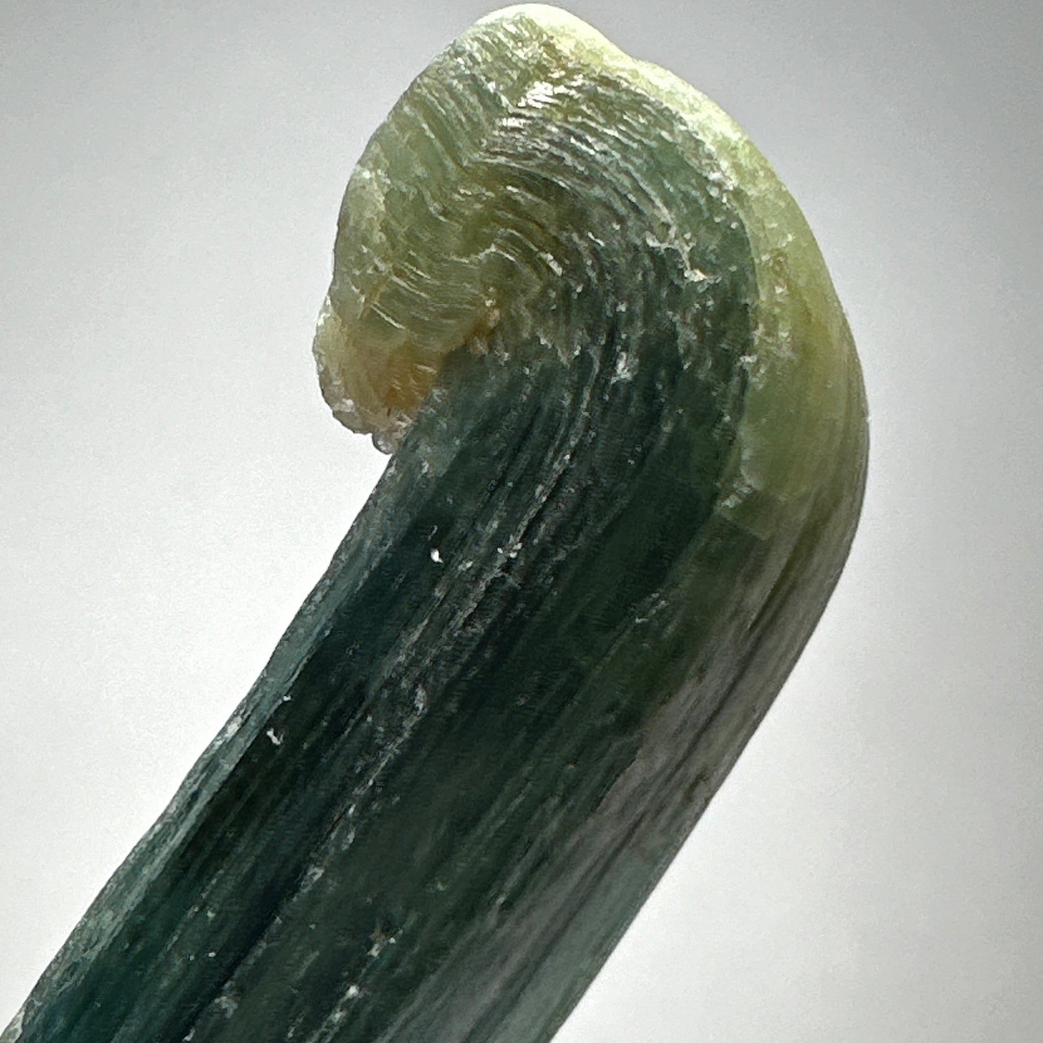 Blue Kyanite Crystal, 129.30ct, Kenya, Untreated Unheated, naturally curved