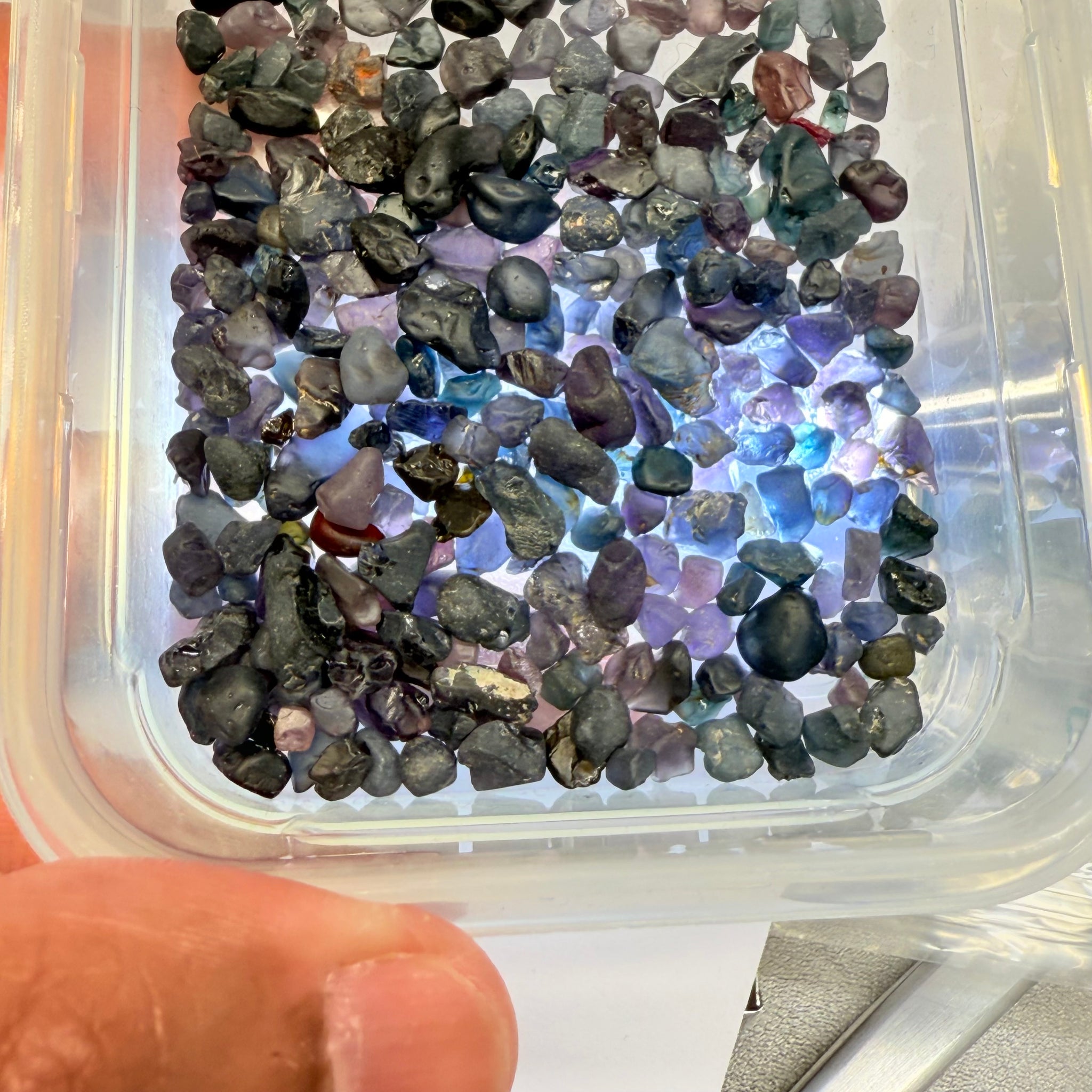 Very Dark Mozambique Spinel Lot, 55.30gm / 276.5ct, Mozambique, Untreated Unheated, very very dark, see all photos and vids.