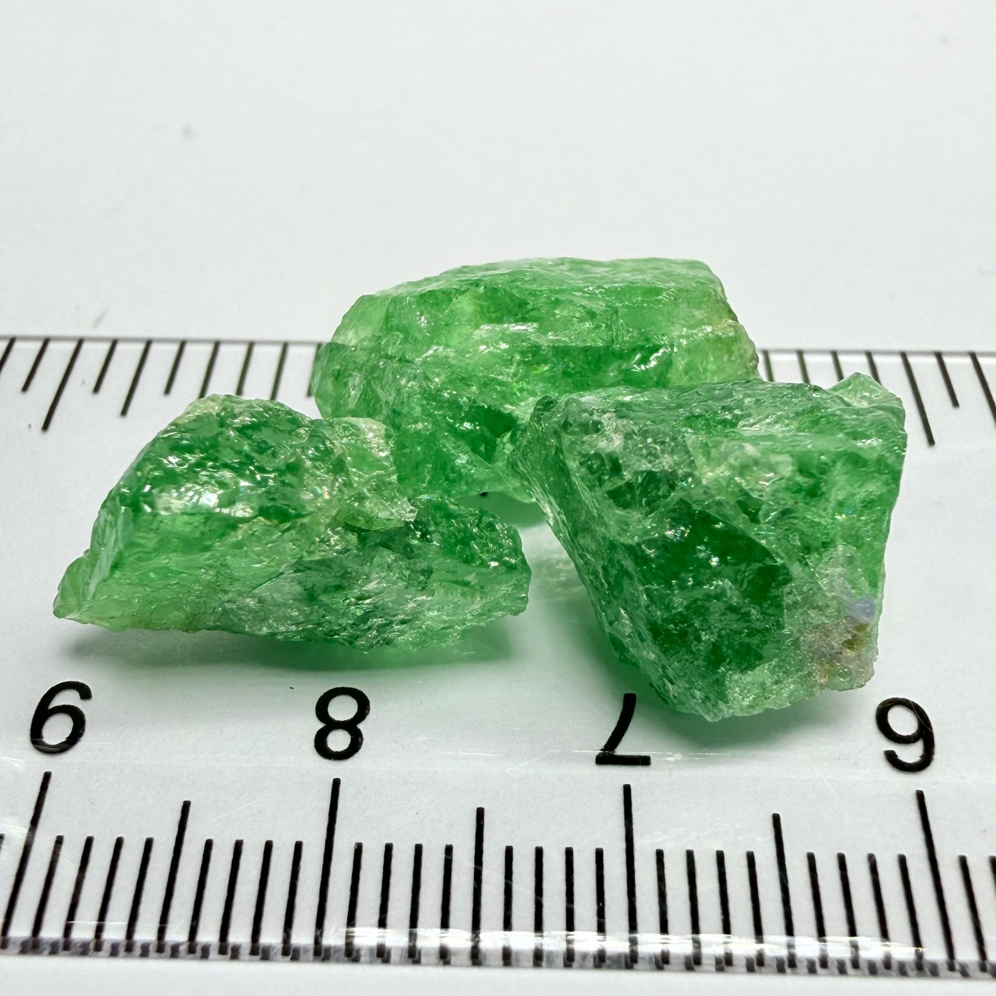 Tsavorite Lot, bead/specimen grade, 32.09ct, Merelani, Tanzania, Untreated Unheated