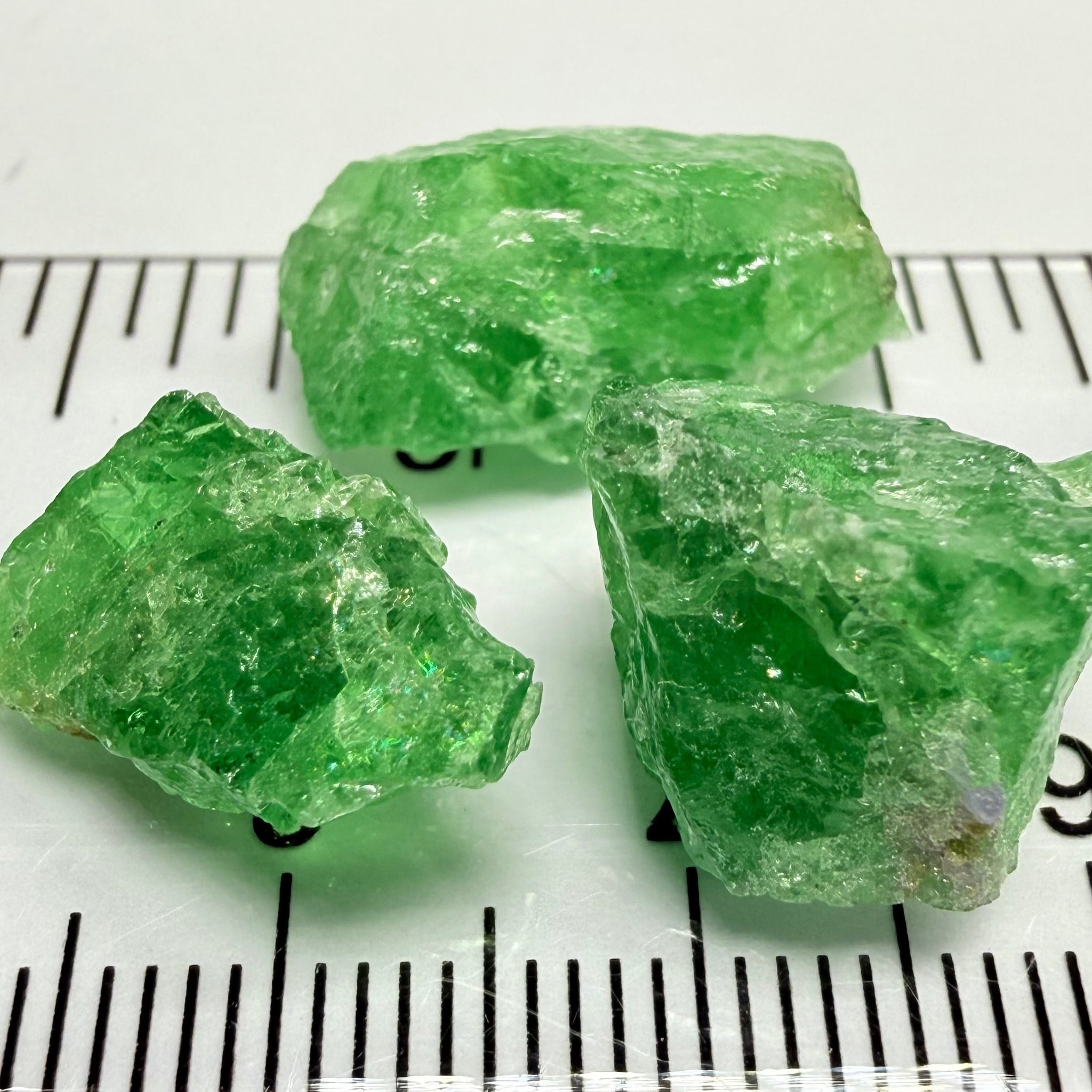 Tsavorite Lot, bead/specimen grade, 32.09ct, Merelani, Tanzania, Untreated Unheated
