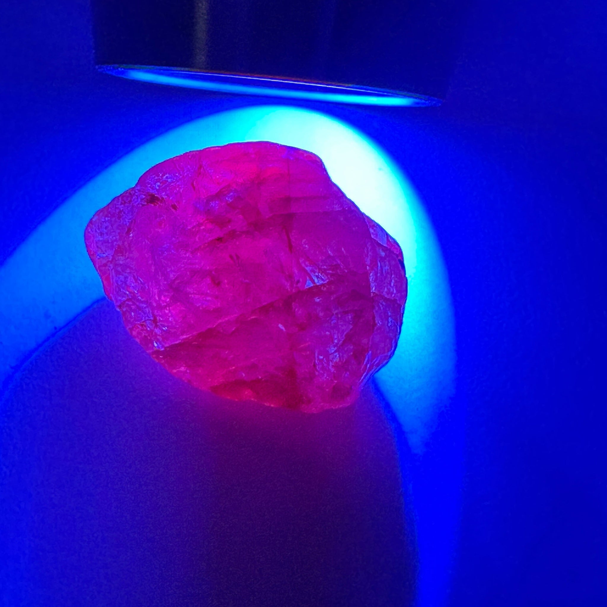 Sapphire Ruby Crystal, 20.23ct, Morogoro, Tanzania, Untreated Unheated. 18 x 12 x 9 mm, specimen/cab or facet it