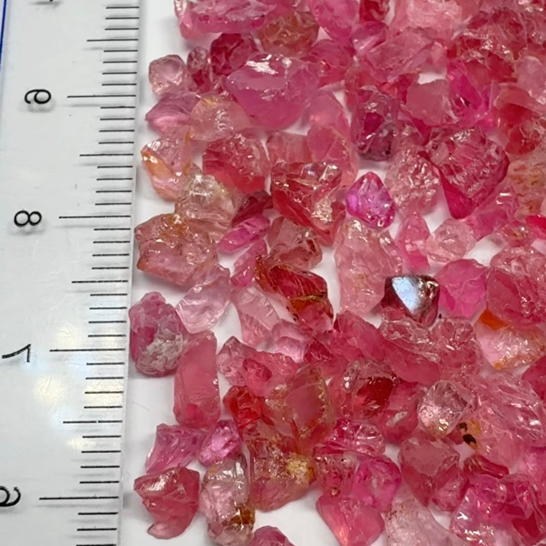 Mahenge Spinel Lot melee rough or set in jewellery as is, 20.5gm / 102.5ct Mahenge, Tanzania, Untreated Unheated