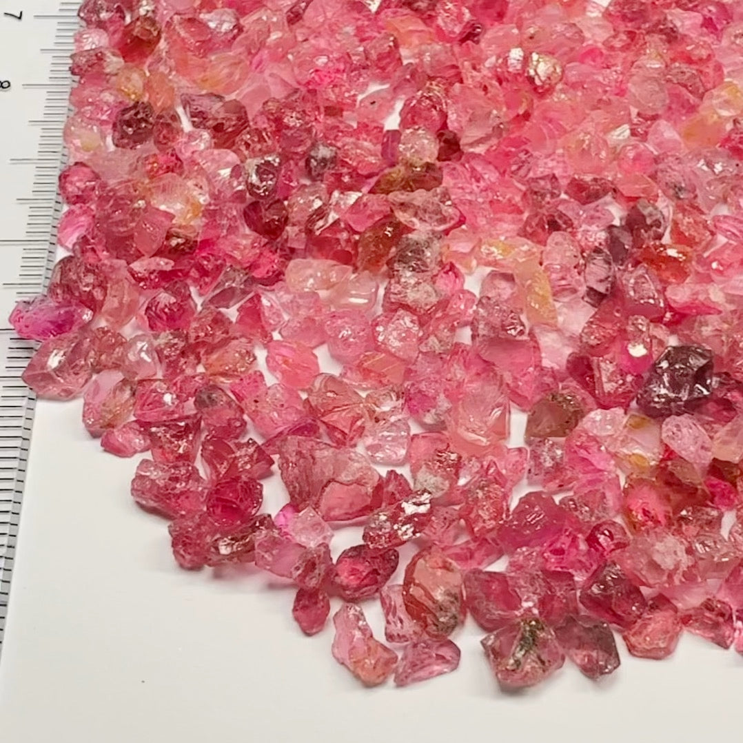 Mahenge Spinel Lot melee rough or set in jewellery as is, 94.10gm / 470.50ct, Mahenge, Tanzania, Untreated Unheated&nbsp;