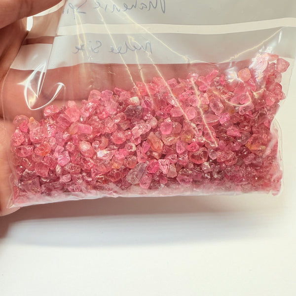 Mahenge Spinel Lot melee rough or set in jewellery as is, 94.10gm / 470.50ct, Mahenge, Tanzania, Untreated Unheated