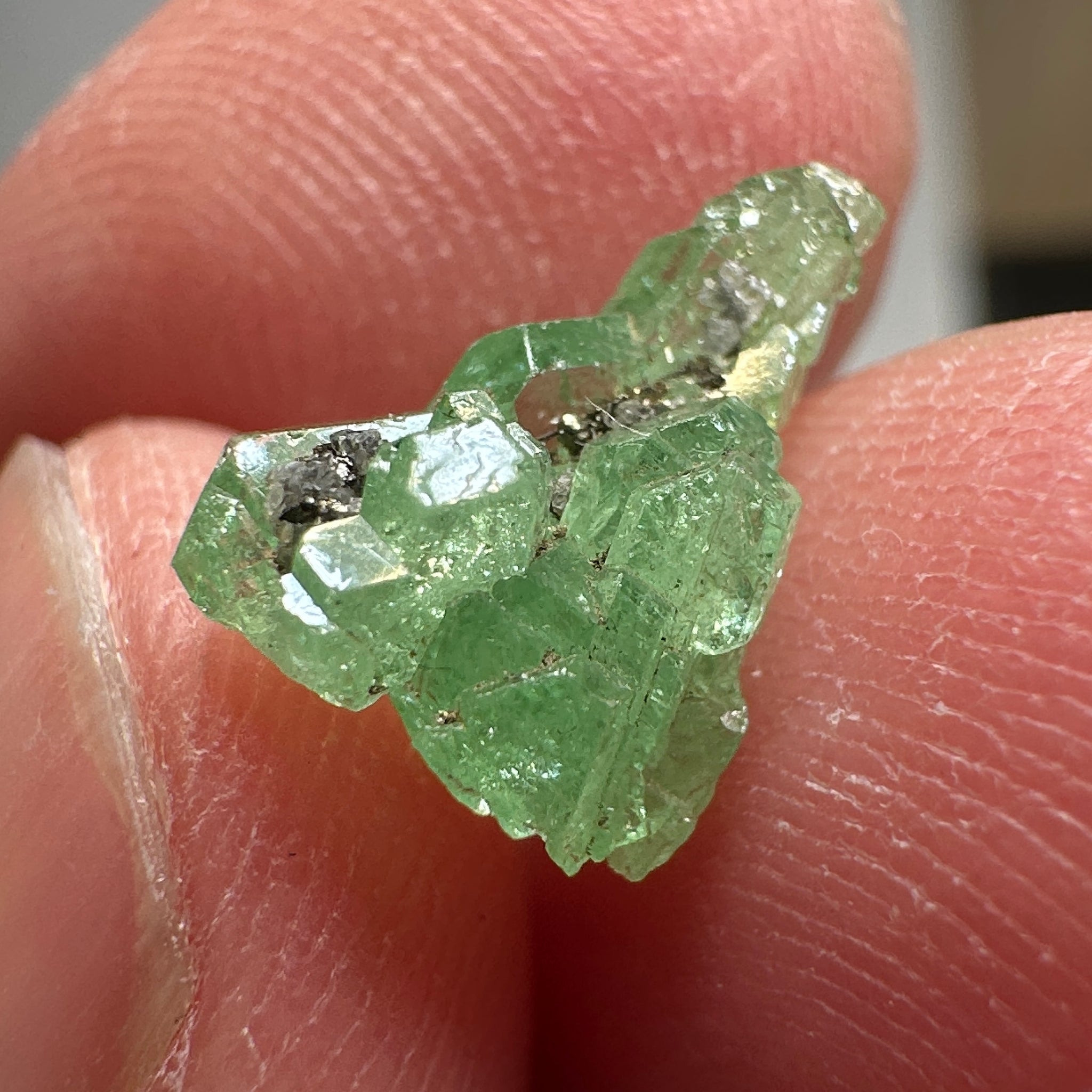 Tsavorite Crystal, 2.81ct, Merelani. Tanzania, Untreated Unheated