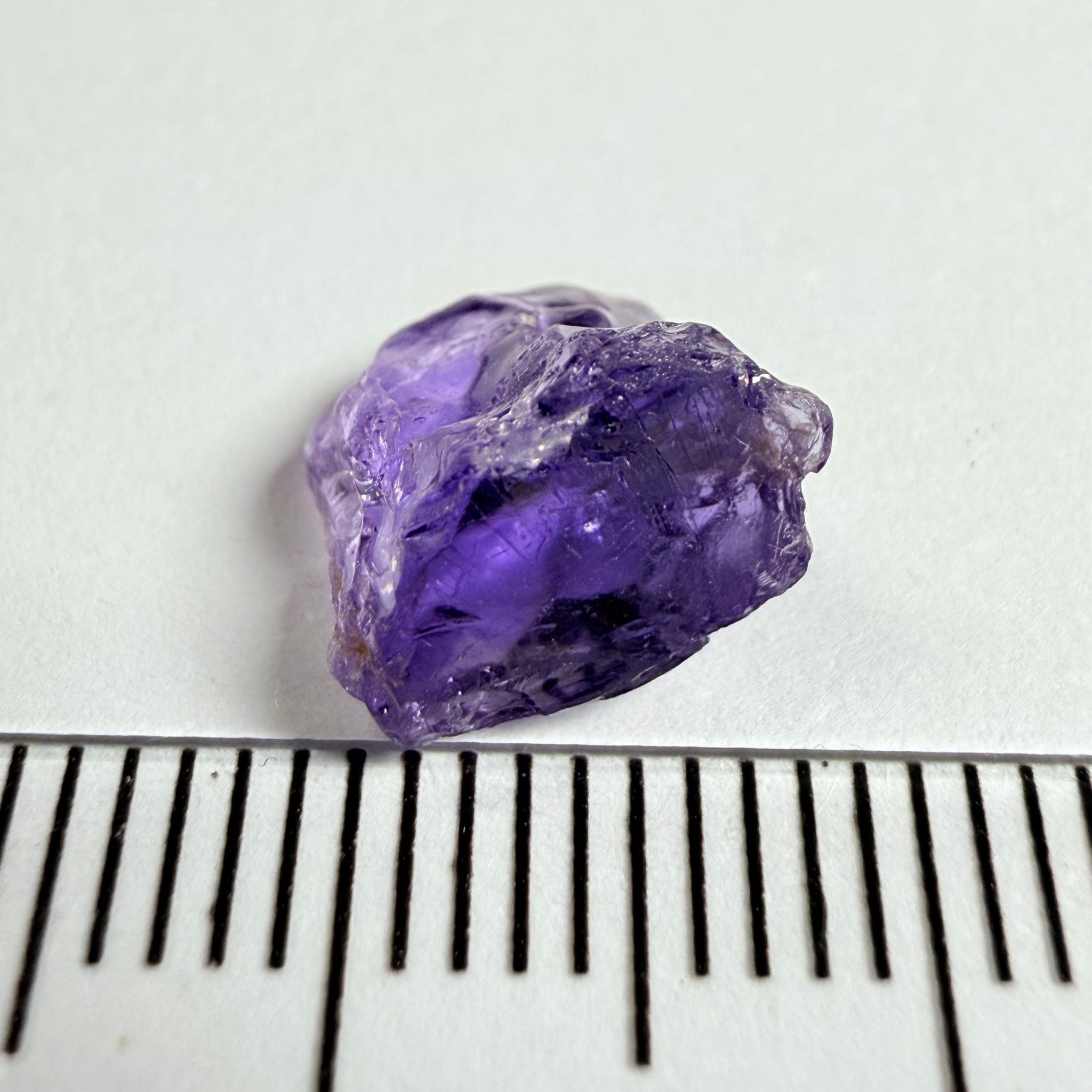 Purple Scapolite, 2.92ct, Tanzania, Untreated Unheated, vs-vvs, note shape