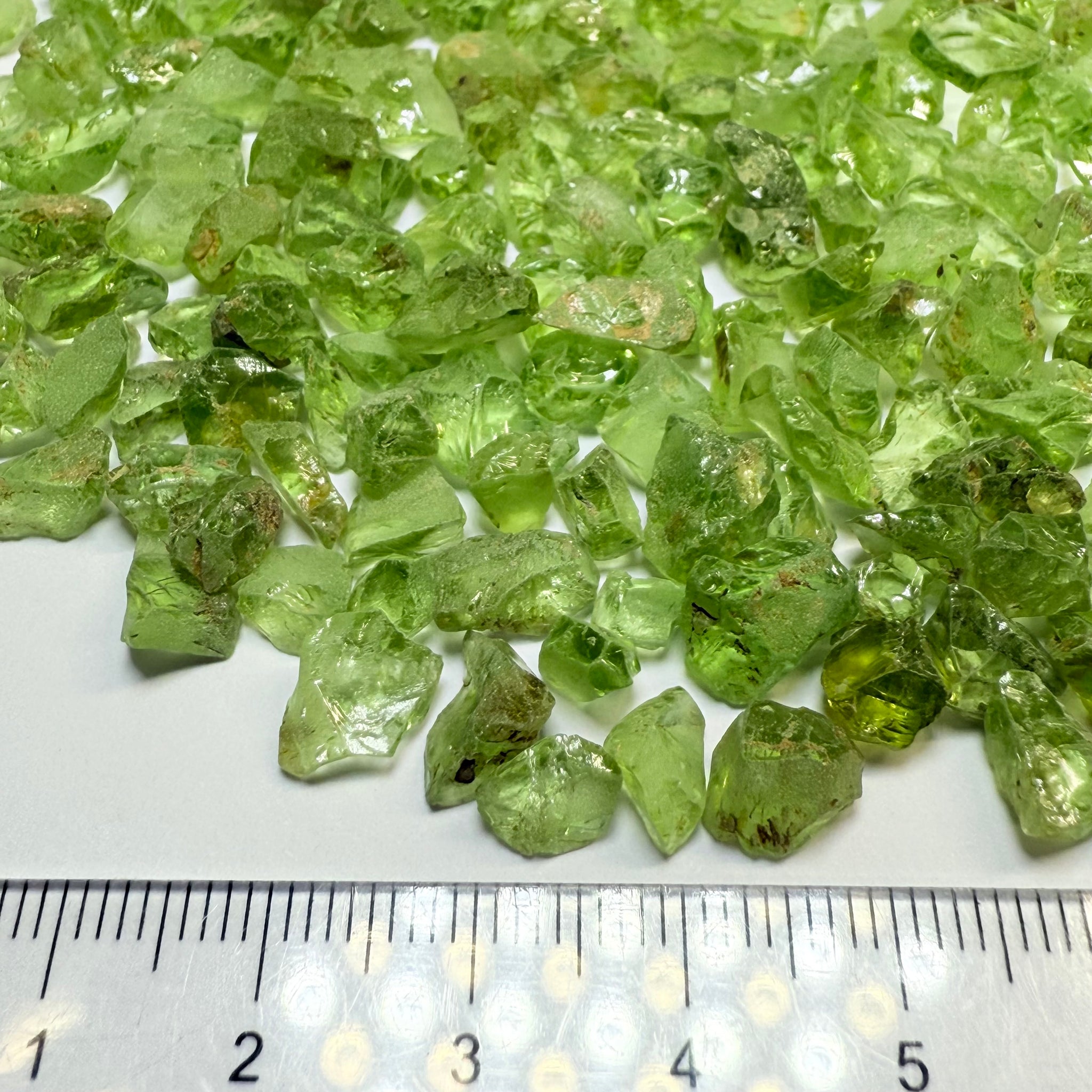 GoGo Peridot Lot, 131.70gm/658.5ct, Wa GoGo Tribe, Tanzania, Untreated Unheated, av size 1.90ct, faceting rough mix, use also in jewellery as is