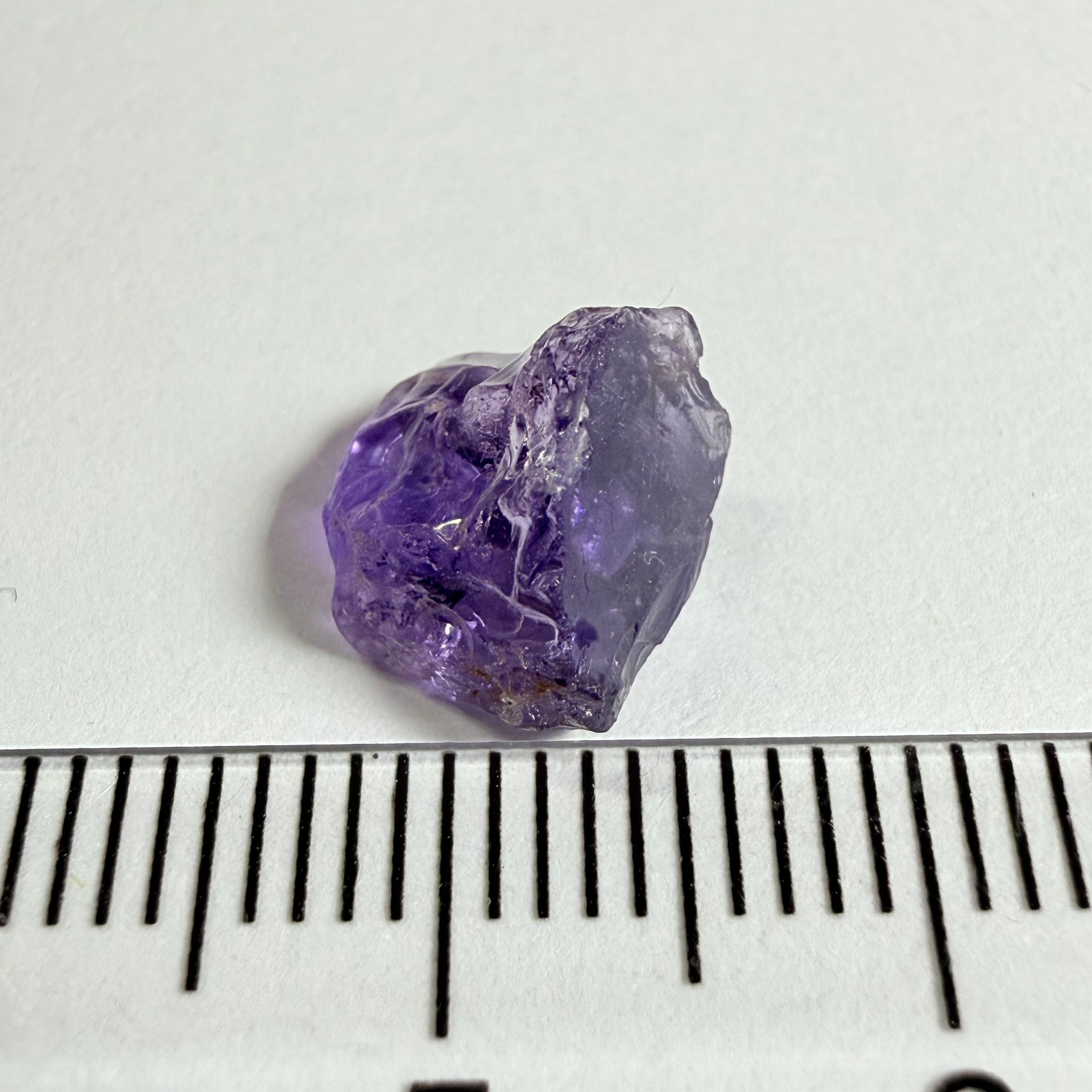 Purple Scapolite, 2.92ct, Tanzania, Untreated Unheated, vs-vvs, note shape