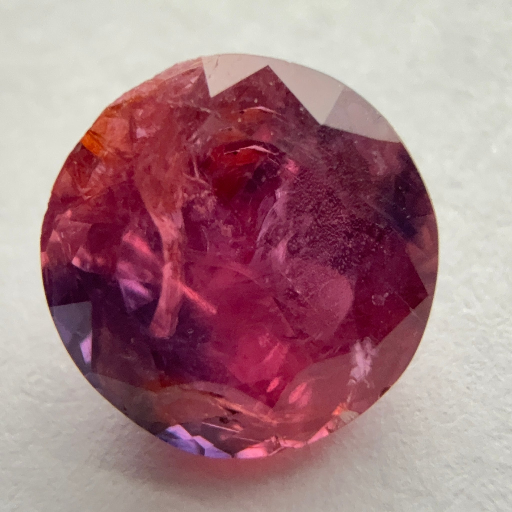 Winza Sapphire, native cut in Tanzania, 1.80ct, Winza, Tanzania, Untreated Unheated, pictures taken on a gem display ring, have a look